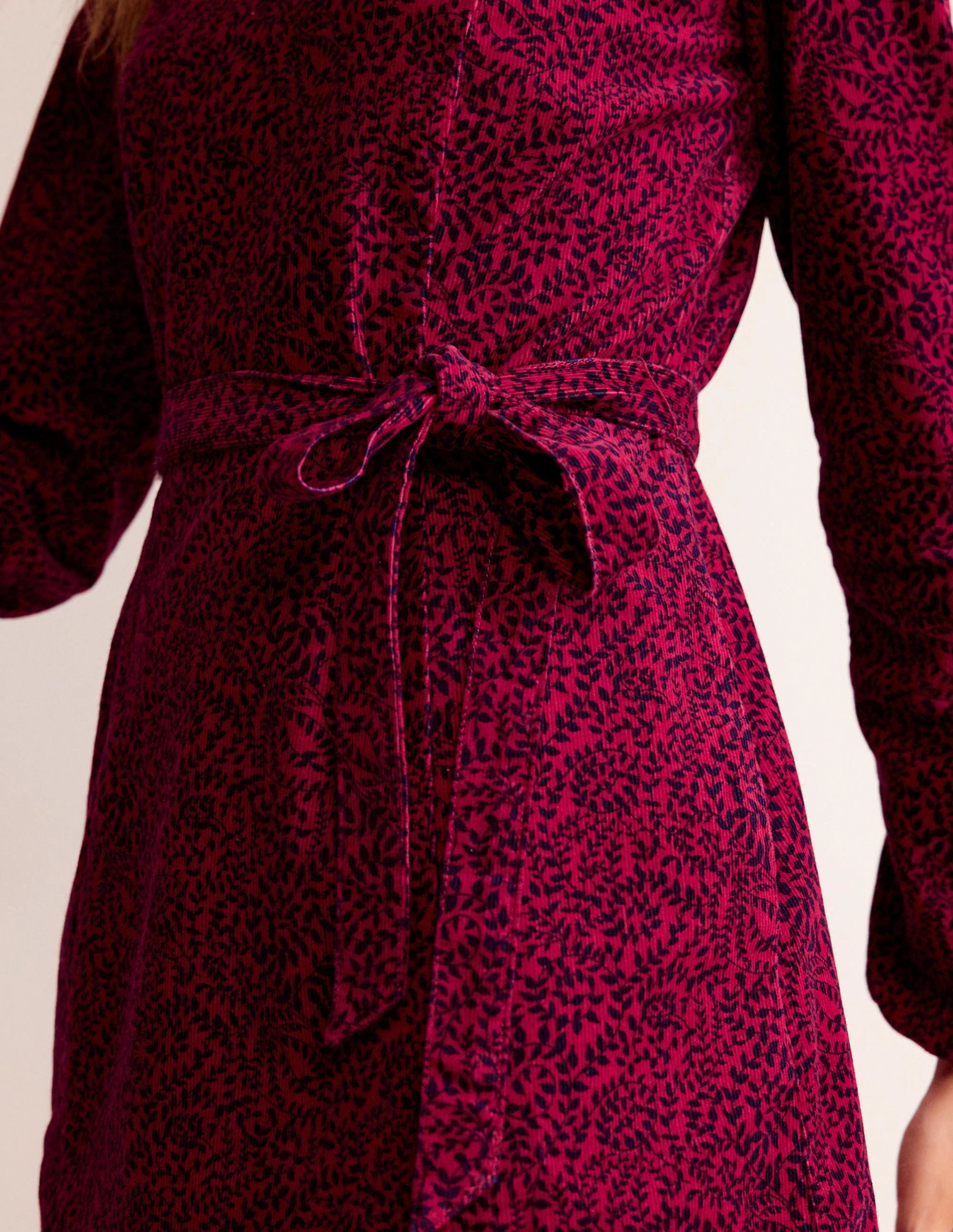 Harriet Cordkleid-Warmes Cranberry-Rot, Apfelzweig - Image 2