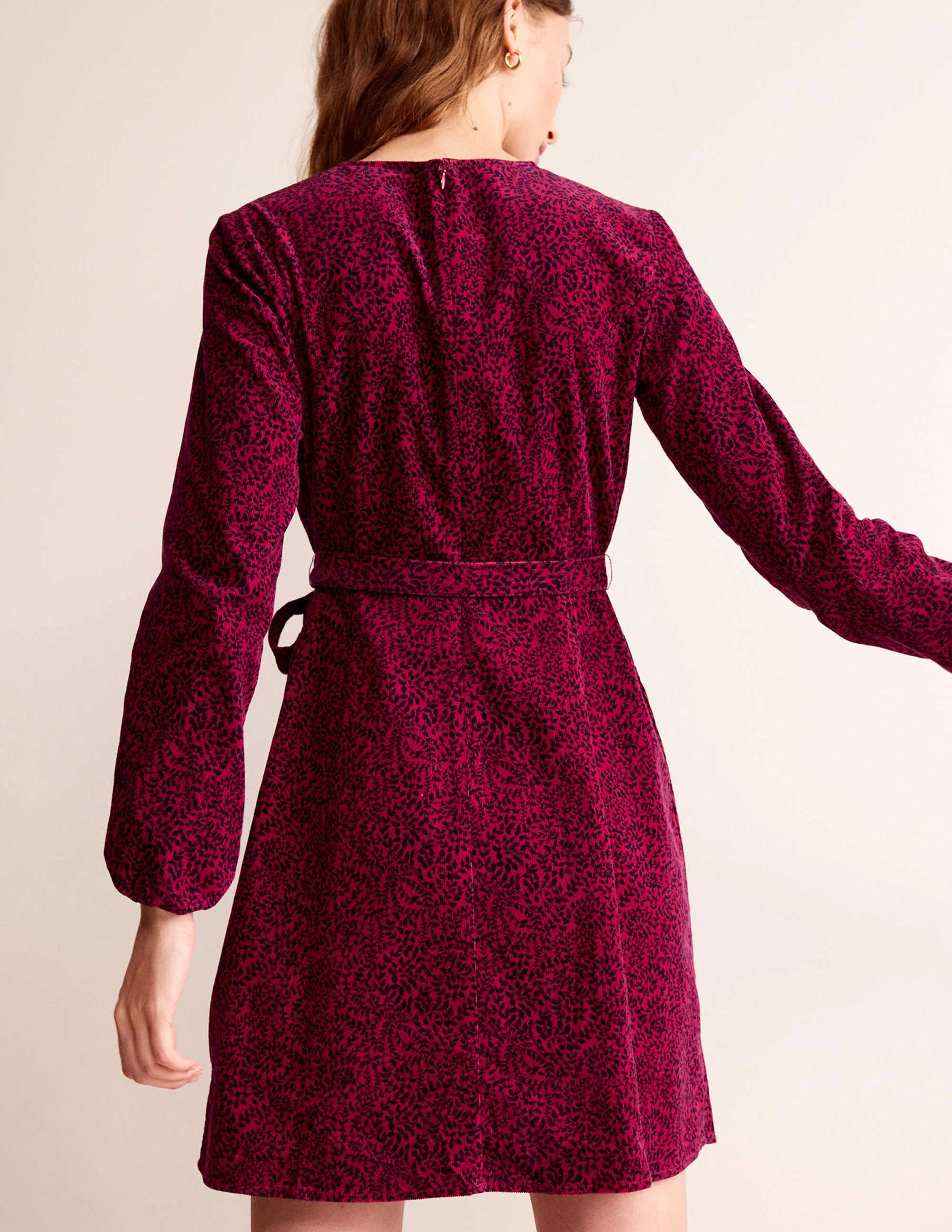 Harriet Cordkleid-Warmes Cranberry-Rot, Apfelzweig - Image 3