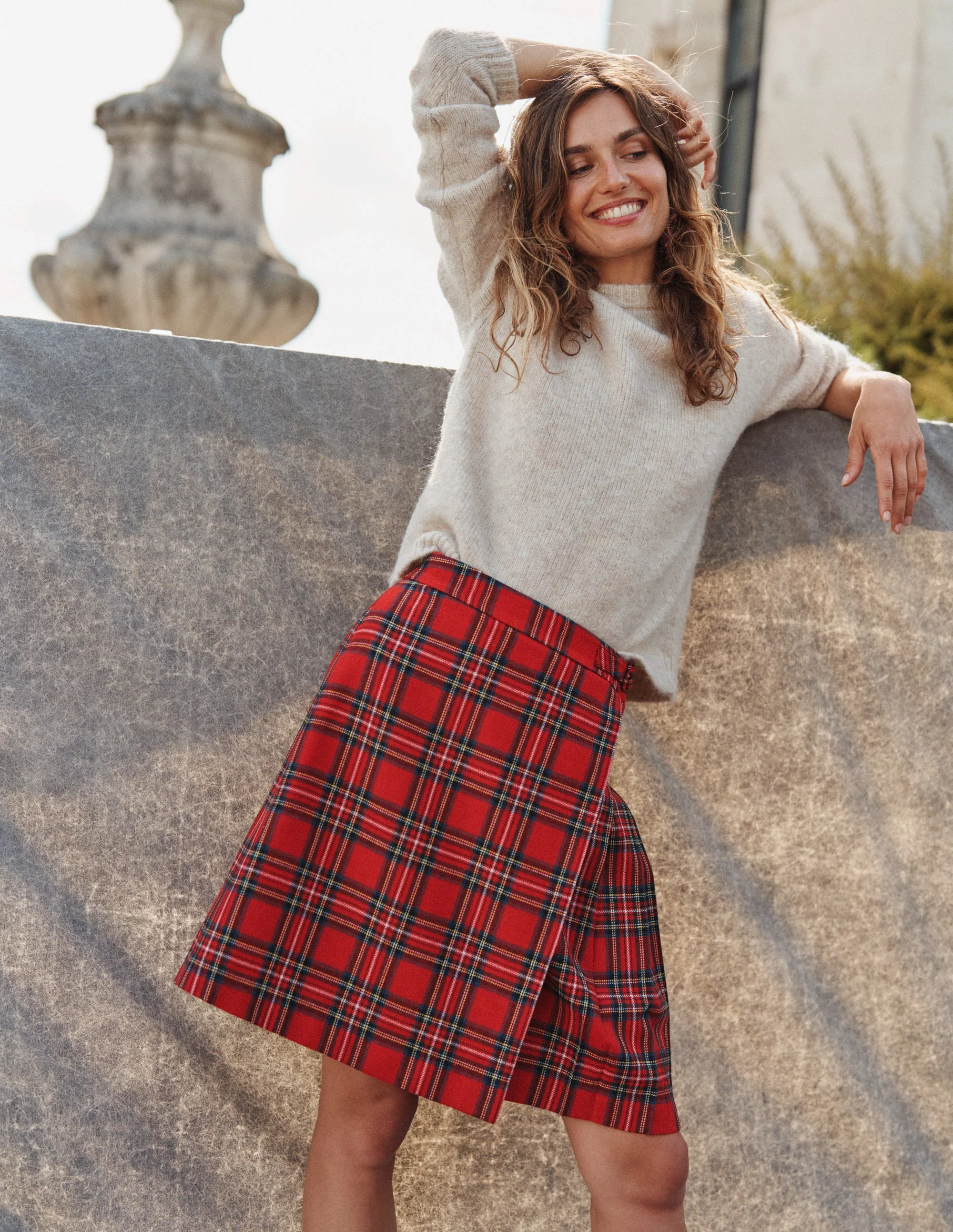 Helen Kilt mit Schnalle-Rot und Blau, Kariert - Image 9
