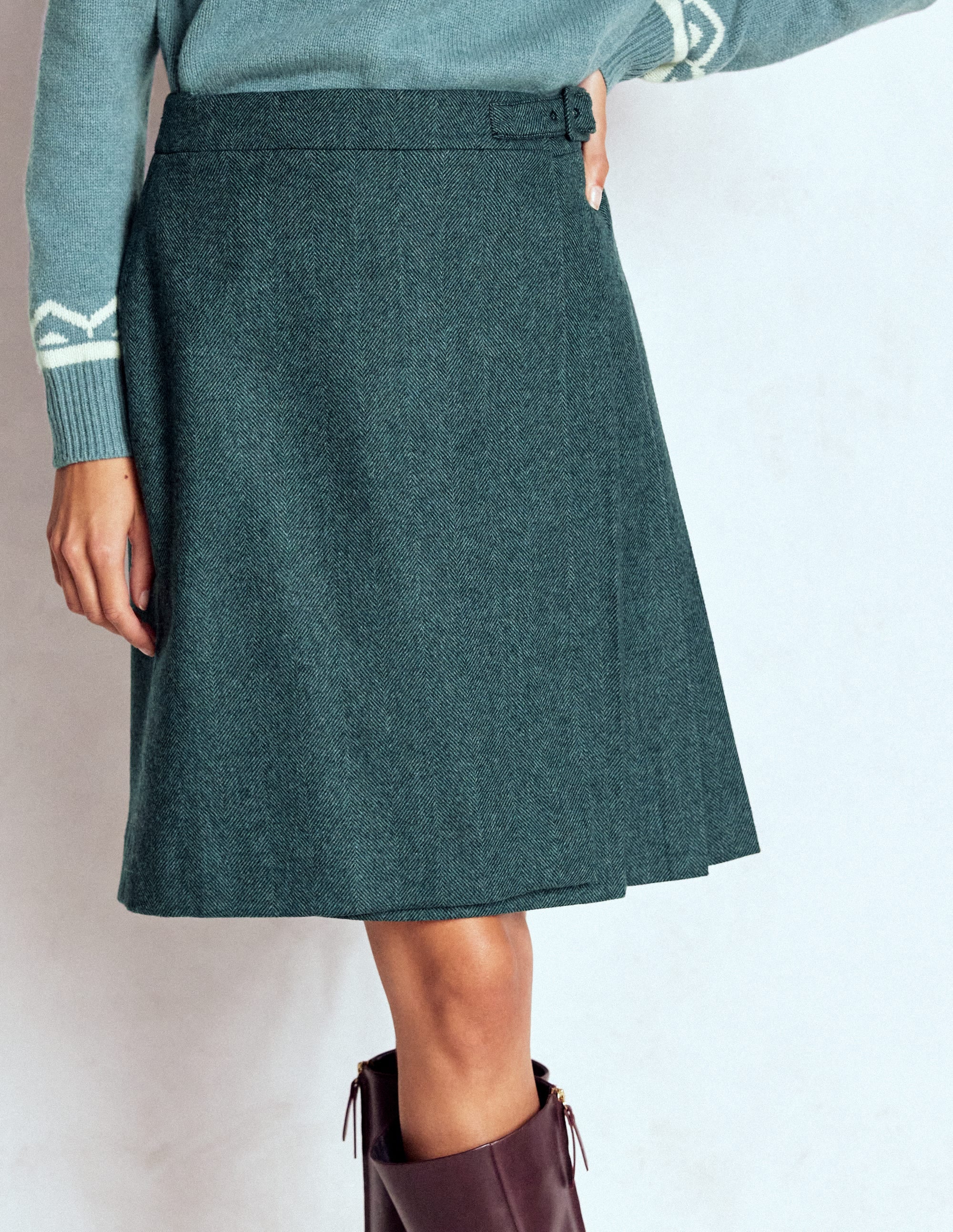 Helen Schottenrock aus Wolle-Grün und Marineblau Fischgrätmuster - Image 4