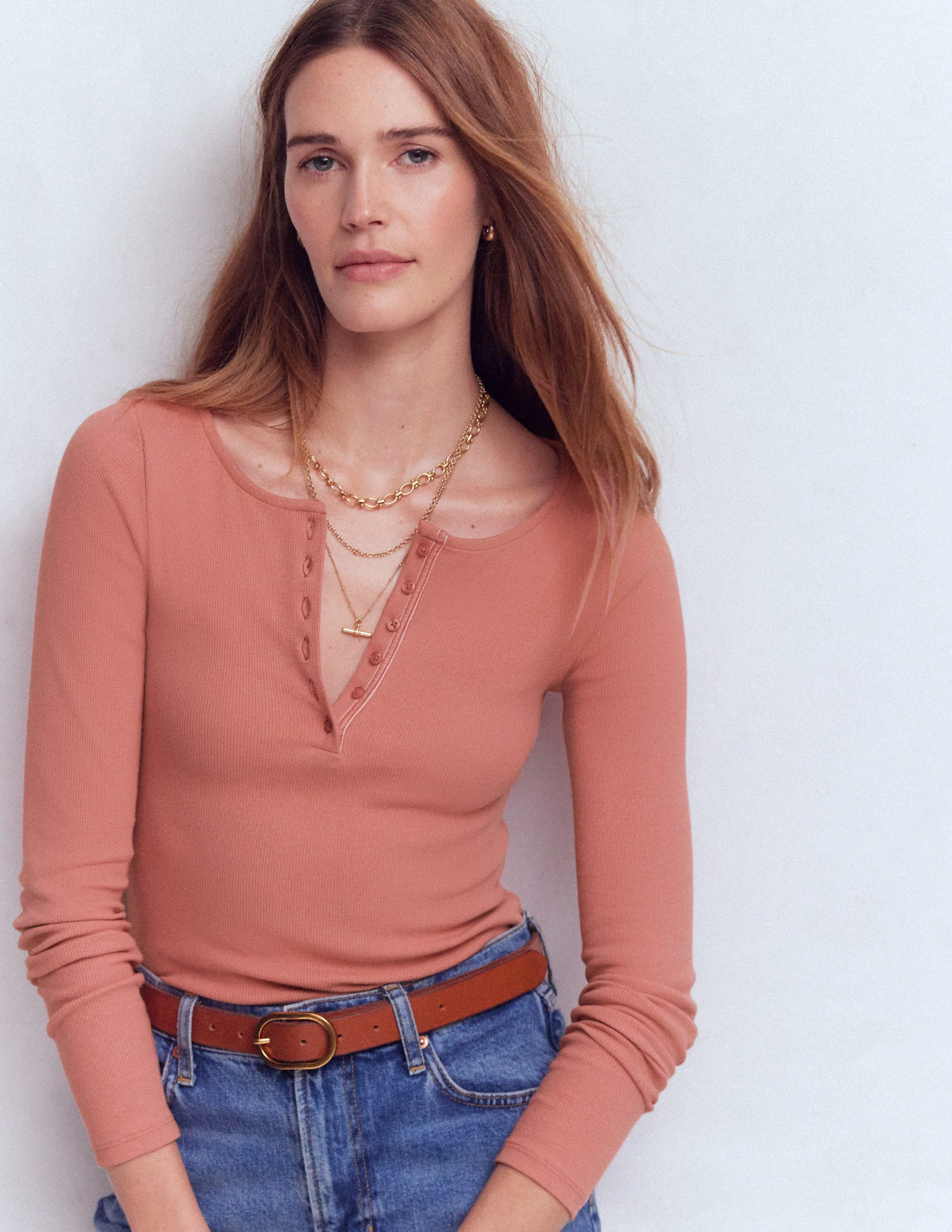 Henley-Shirt aus Rippstrick-Vintagerosa