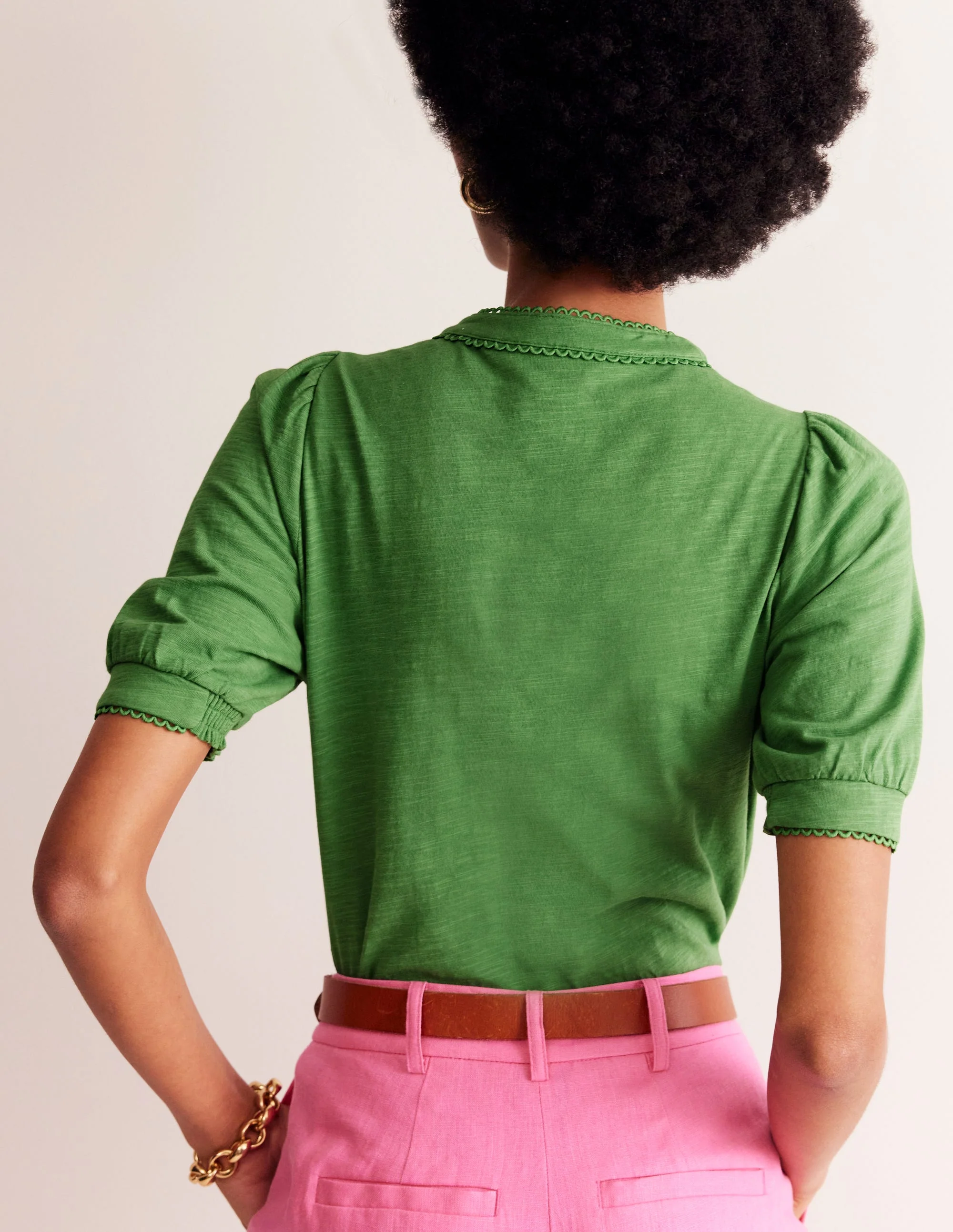 Henley-Shirt mit Biesen und Puffärmeln-Grün - Image 4