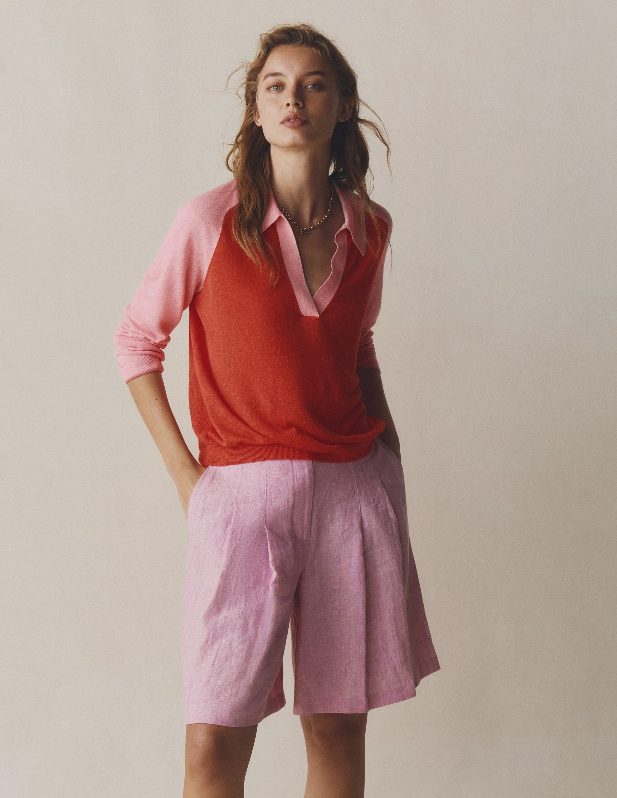 Highbury Leinenshorts mit Faltendetail-Wiesenrosa Chambray - Image 5