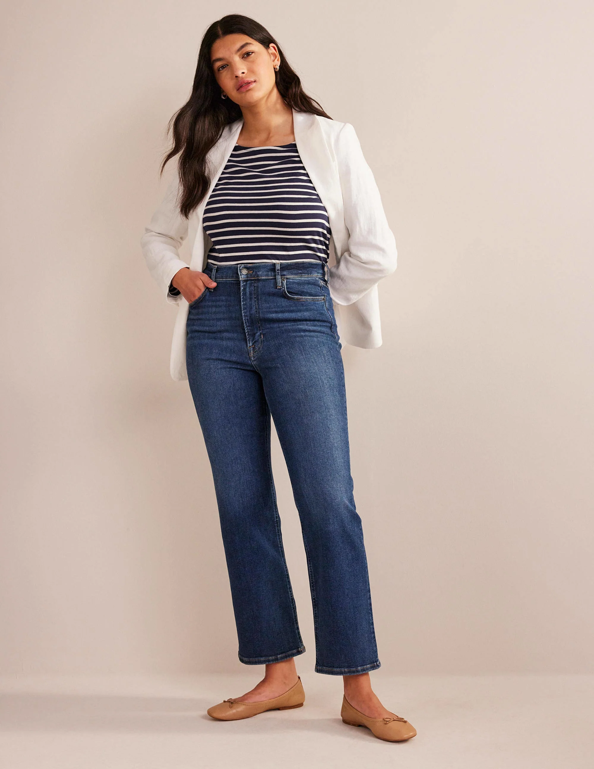 Hoch geschnittene Jeans mit klassisch geradem Bein-Dunkel Denim - Image 6