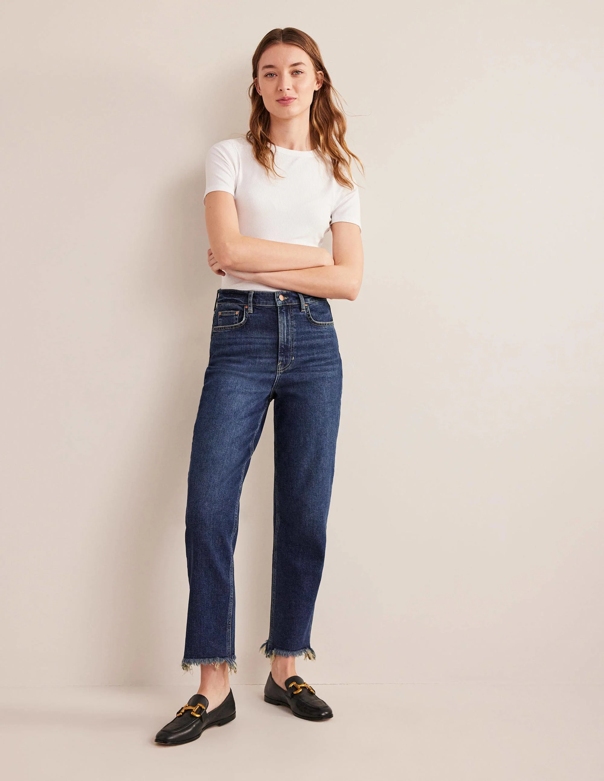Hoch geschnittene klassische Röhrenjeans-Dunkles Vintagedenim, Gelb Getönt