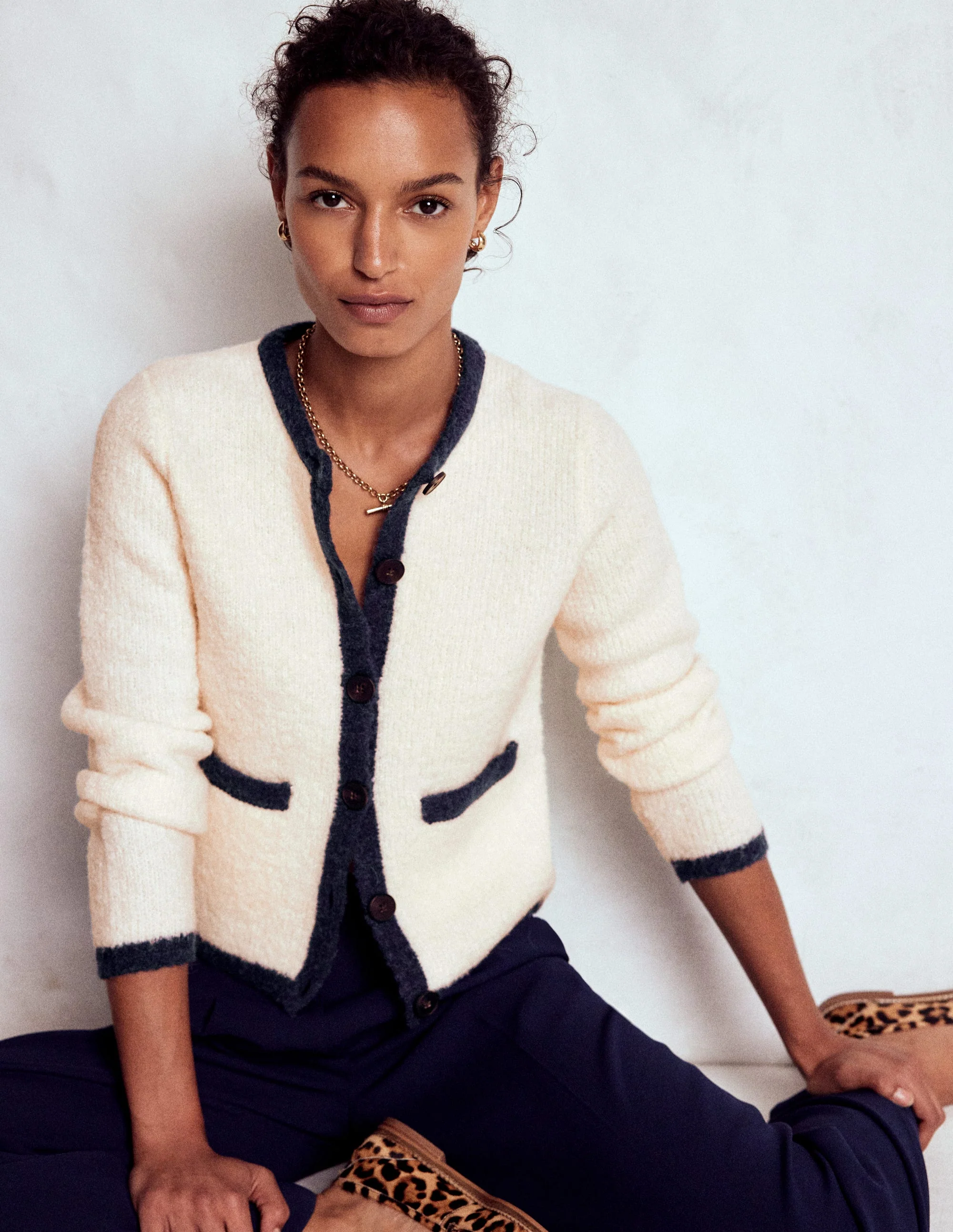 Holly Bouclé-Strickjacke-Warmes Naturweiß, Bouclé