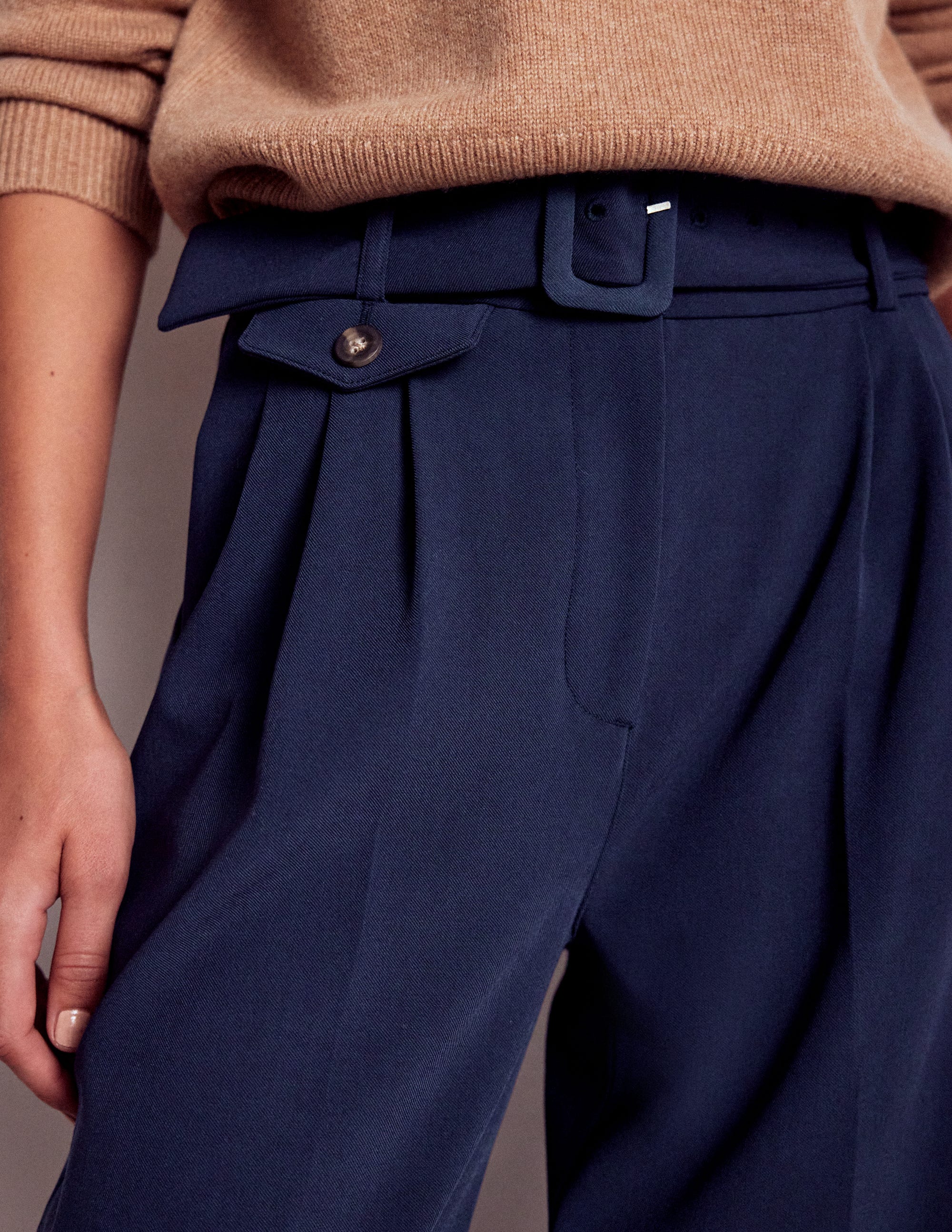 Hose mit Faltendetail vorn-Marineblau - Image 2