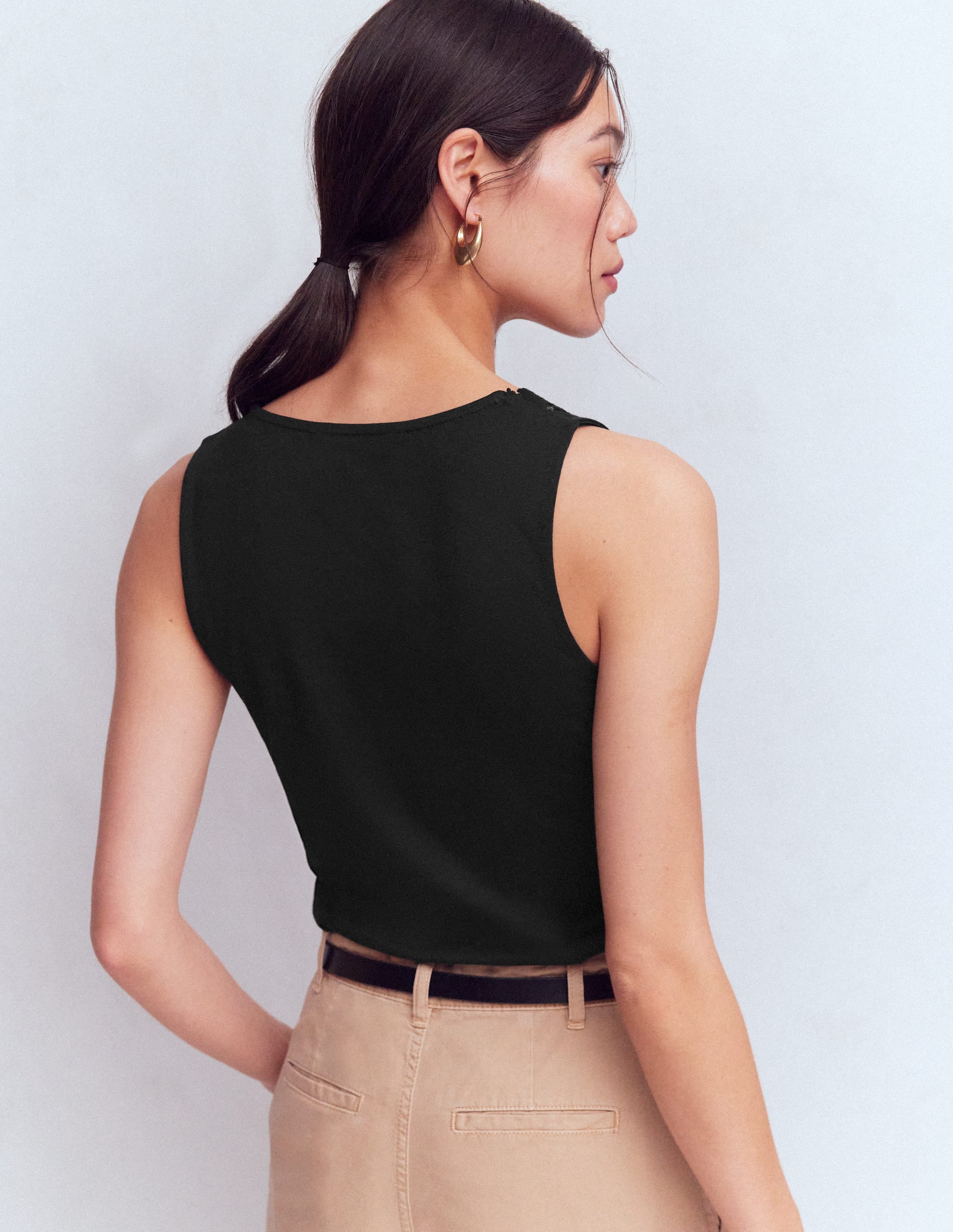 Imi Superweiches Top mit V-Ausschnitt-Black Beauty - Image 3