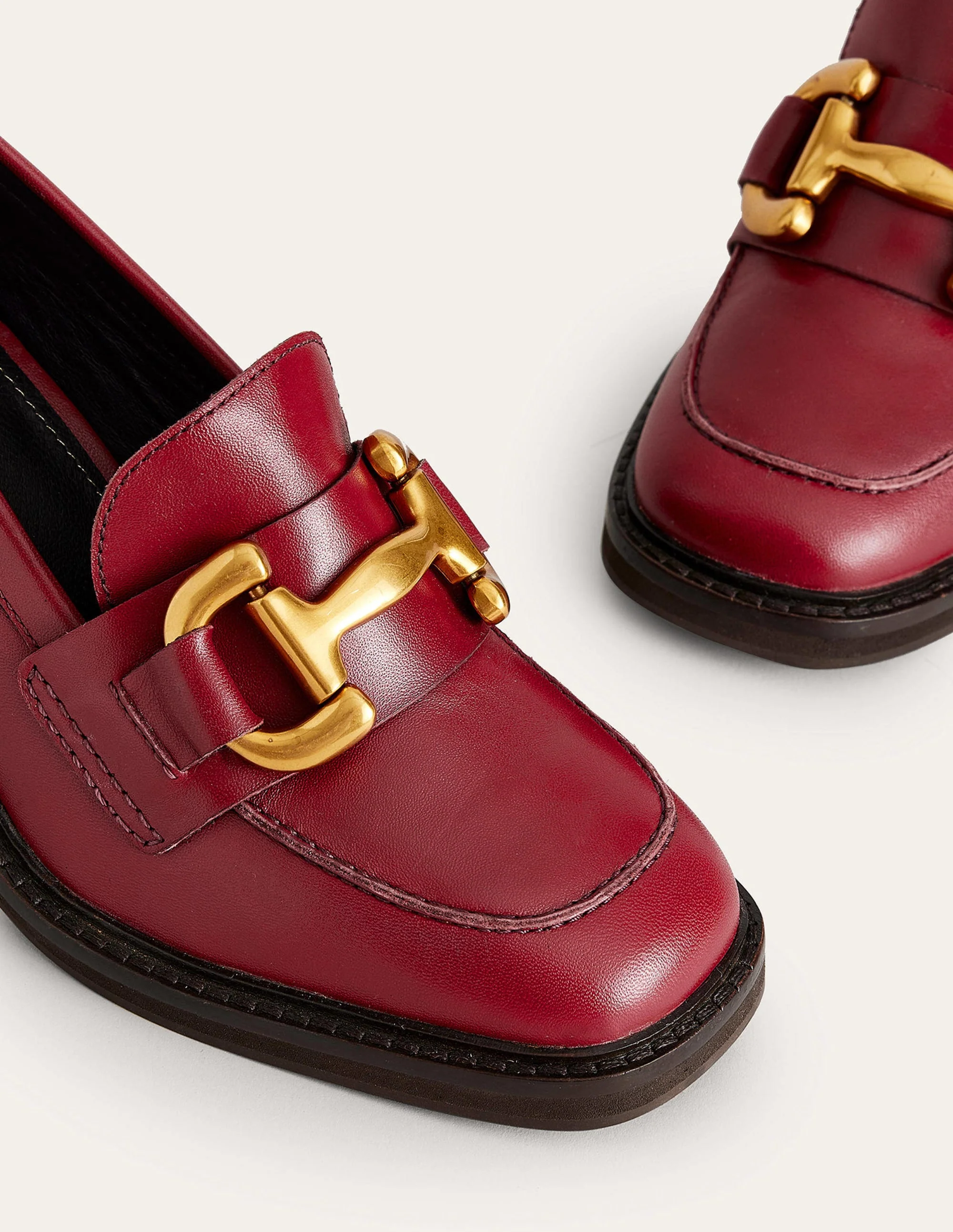 Iris Absatz-Loafer mit Trensendetail-Dunkelrotes Leder - Image 5