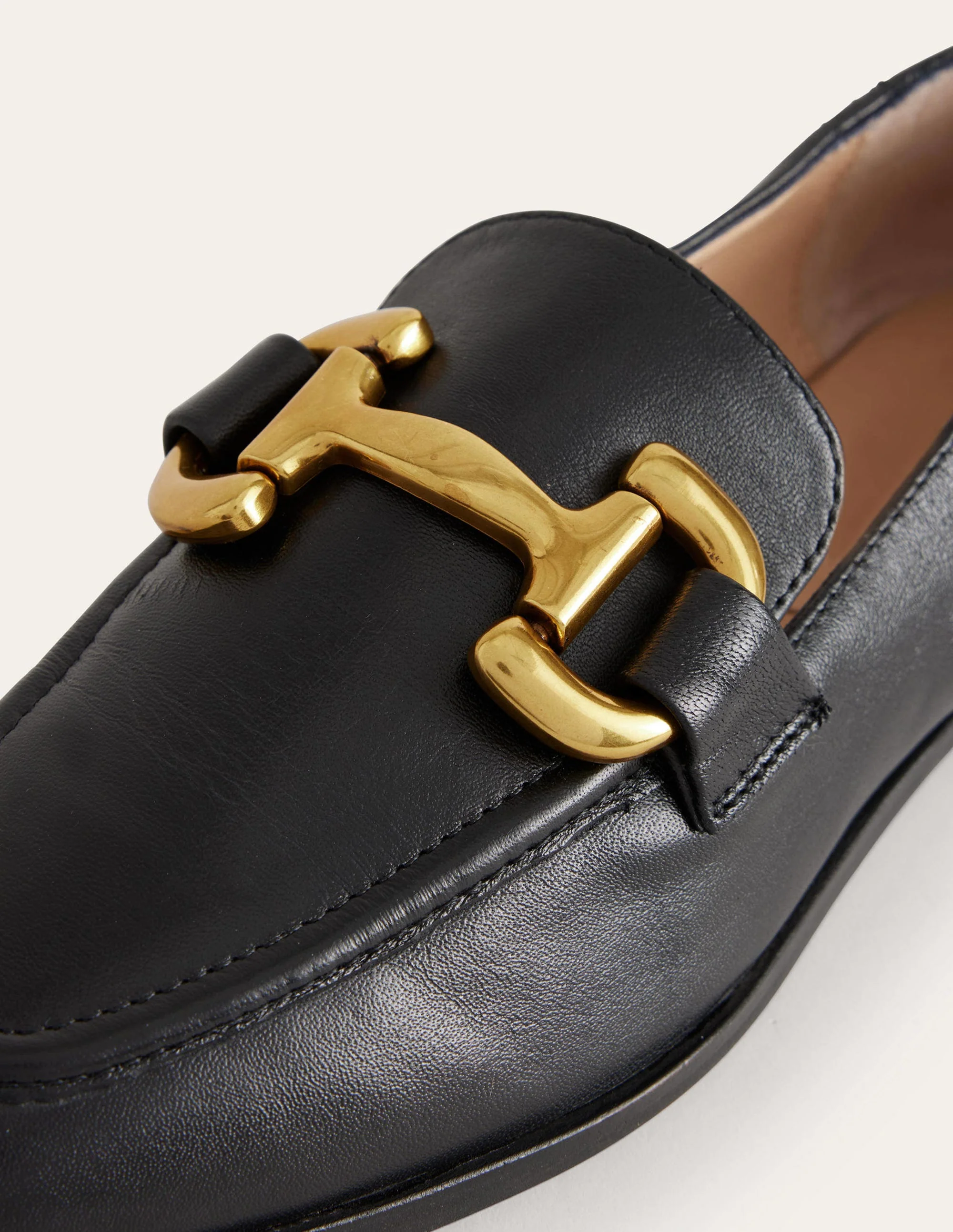 Iris Loafer mit Trensendetail-Schwarz - Image 3