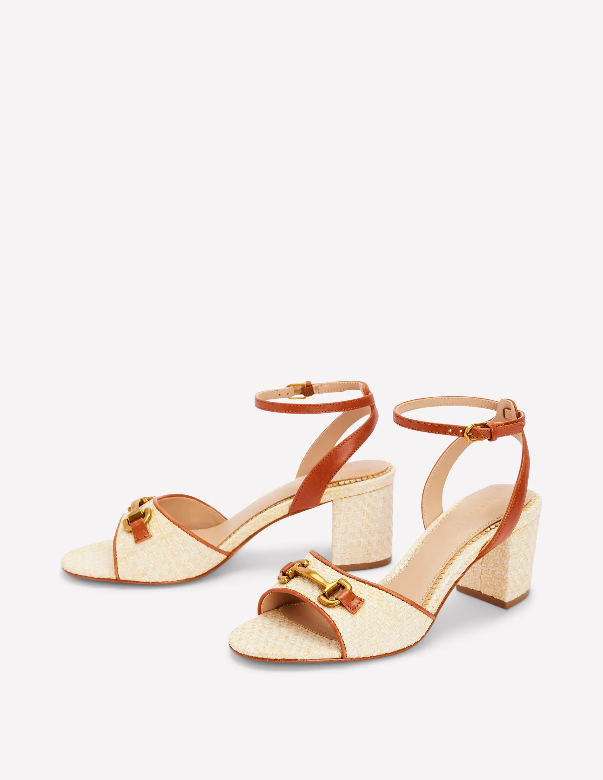 Iris Sandalen mit Trensendetail und Blockabsatz-Ecru - Image 3