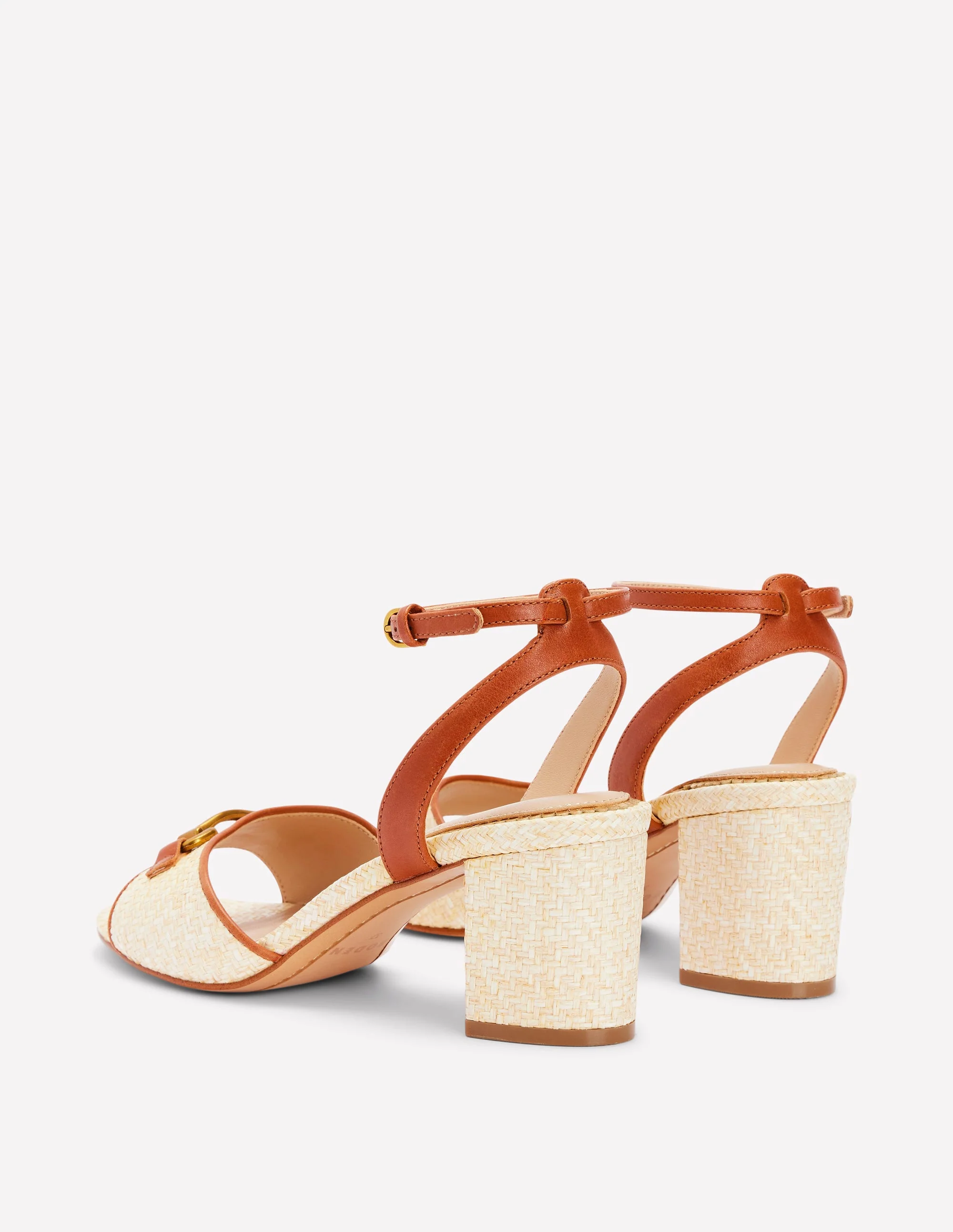 Iris Sandalen mit Trensendetail und Blockabsatz-Ecru - Image 5