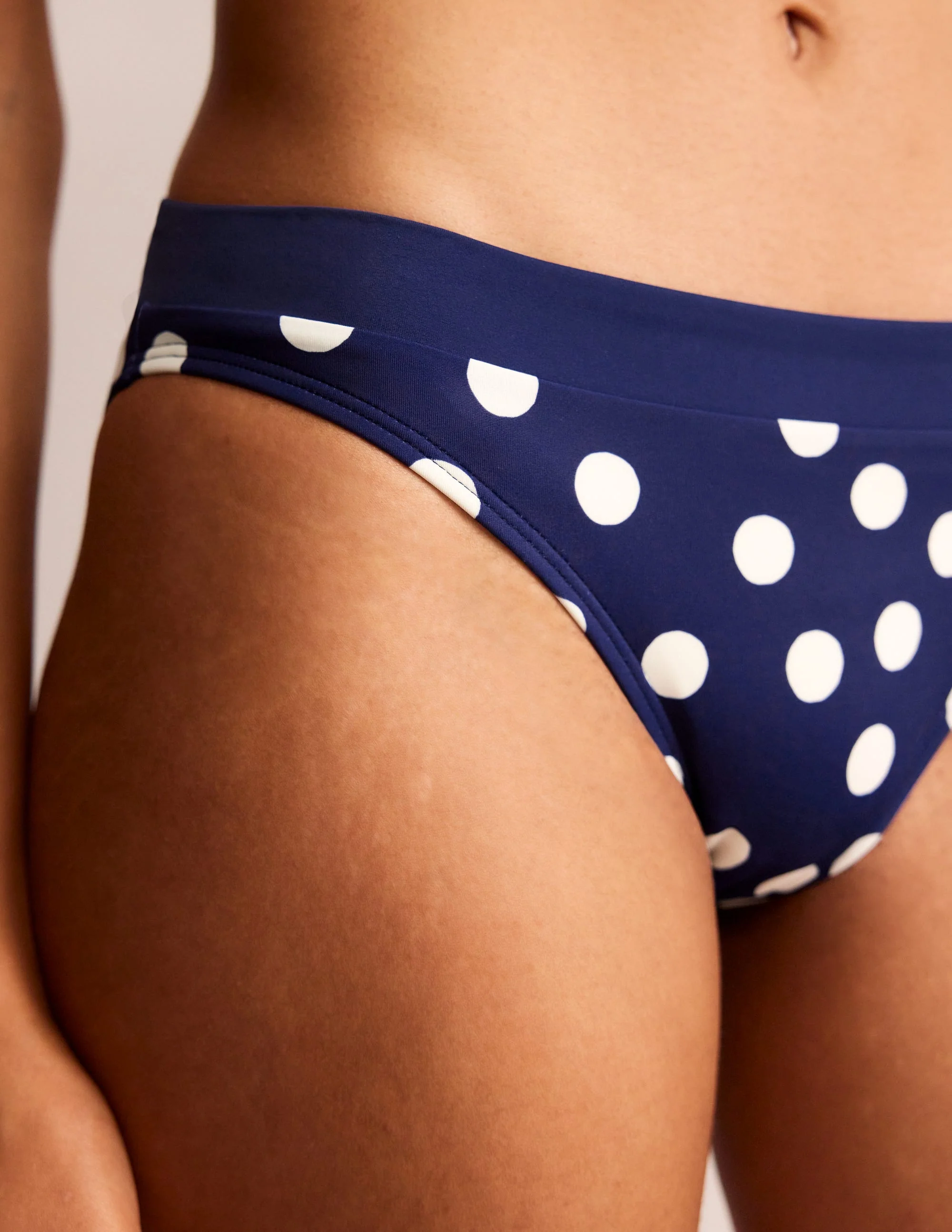 Ithaca Bikinihose mit Einsatz-Marineblau Punkte - Image 2