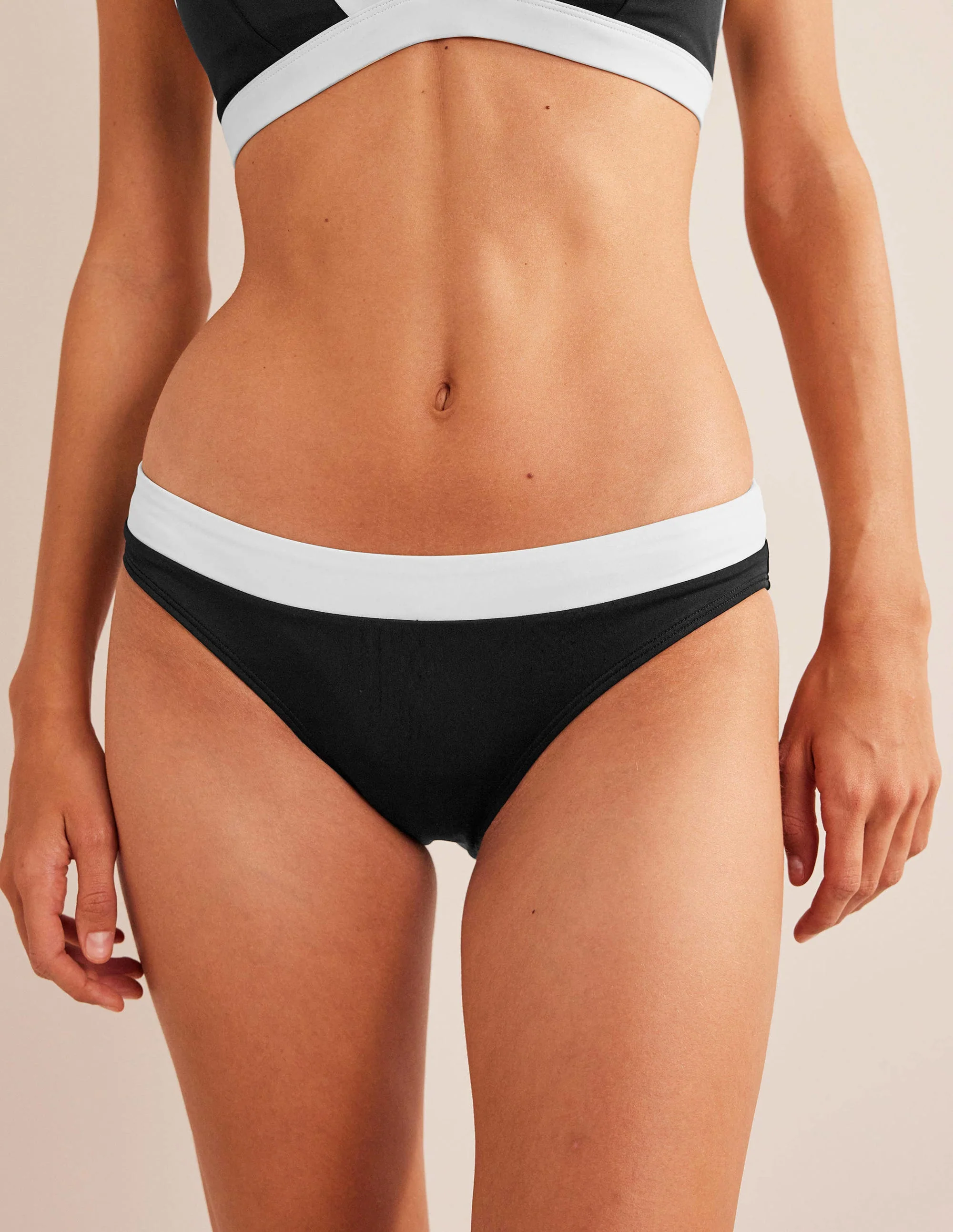 Ithaca Bikinihose mit Einsatz-Schwarz Blockfarben - Image 3