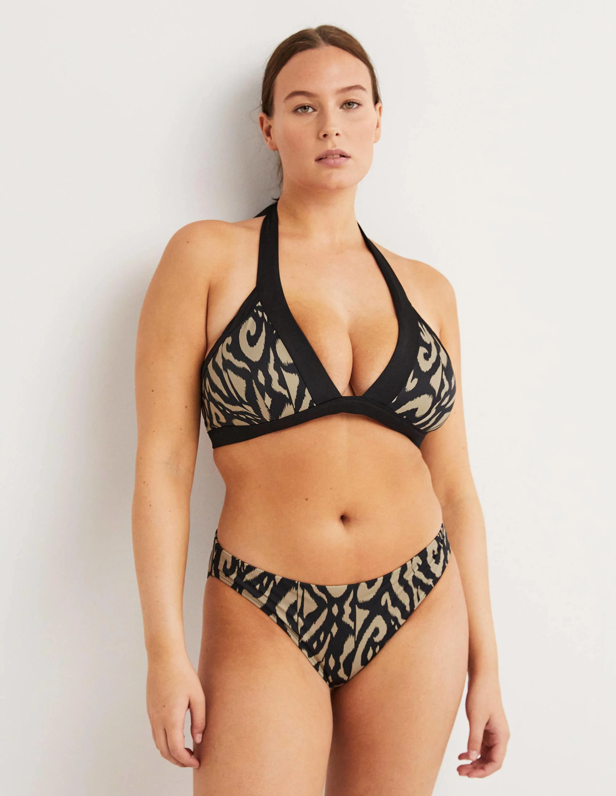 Ithaka Neckholder-Bikinioberteil-Sattes Schwarz, Ikat-Muster