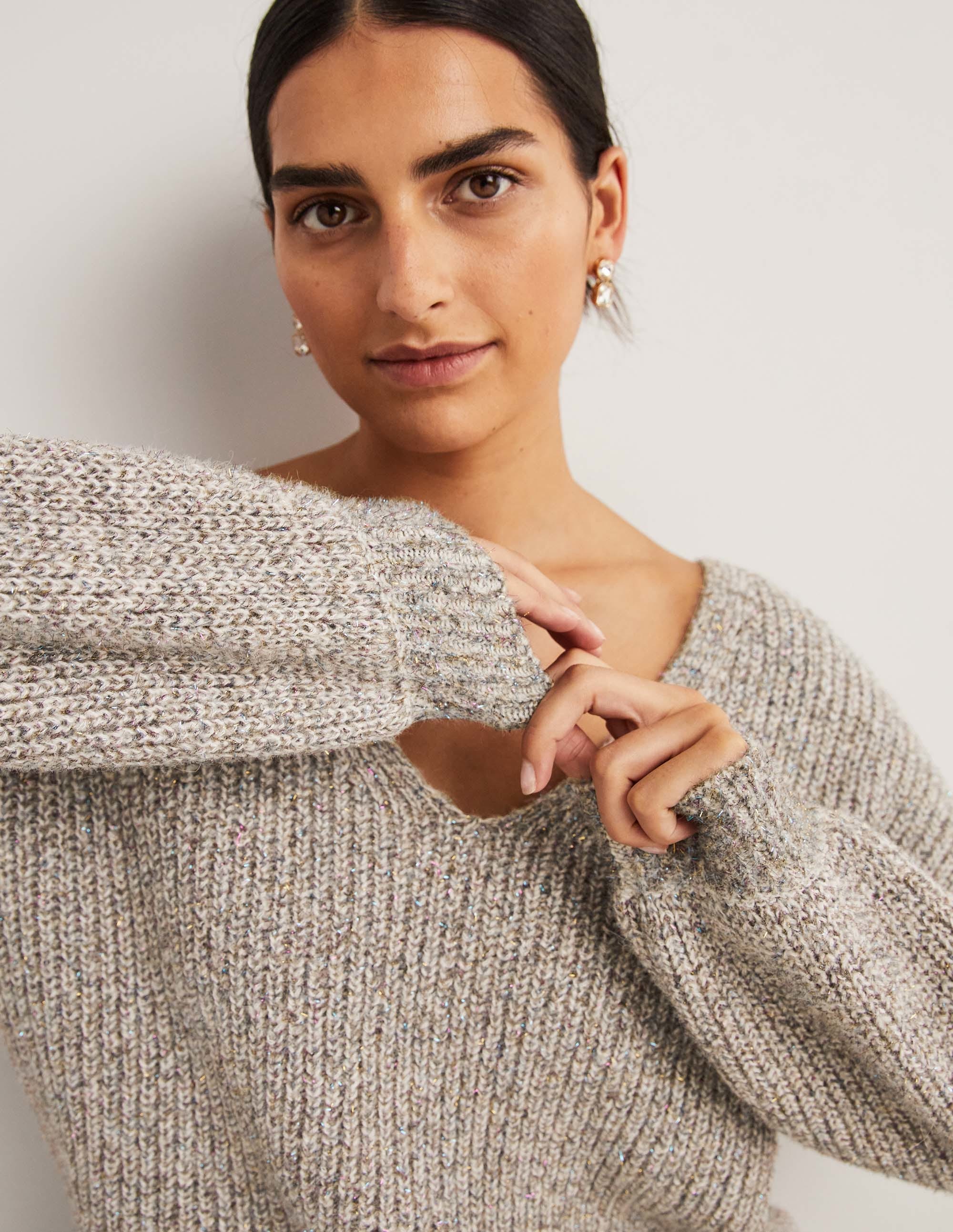 Ivory Sparkle Ribbed Fluffy V-Neck Jumper-Naturweiß, Glitzer - Image 5