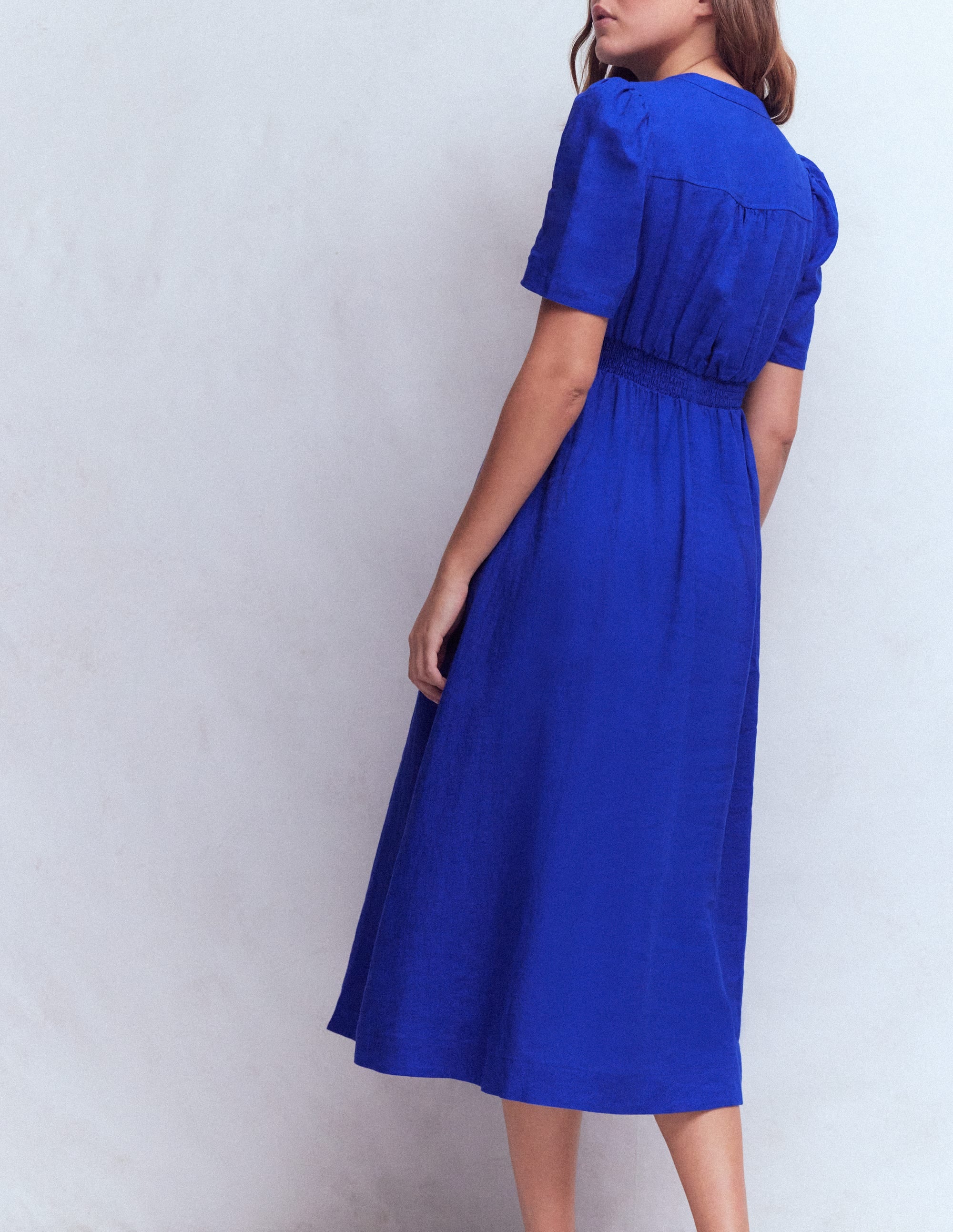 Ivy Midikleid aus Leinen-Leuchtendes Blau - Image 4