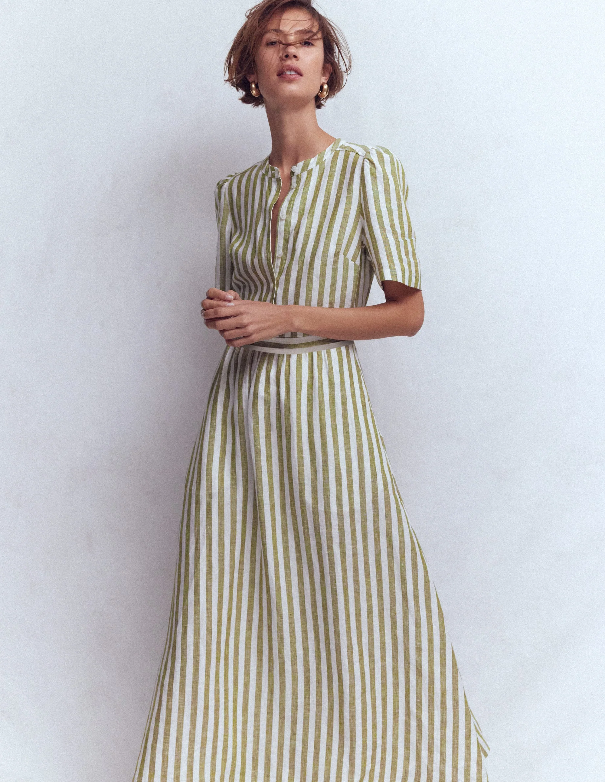 Ivy Midikleid aus Leinen-Olivgrün, Naturweiß Streifen - Image 4