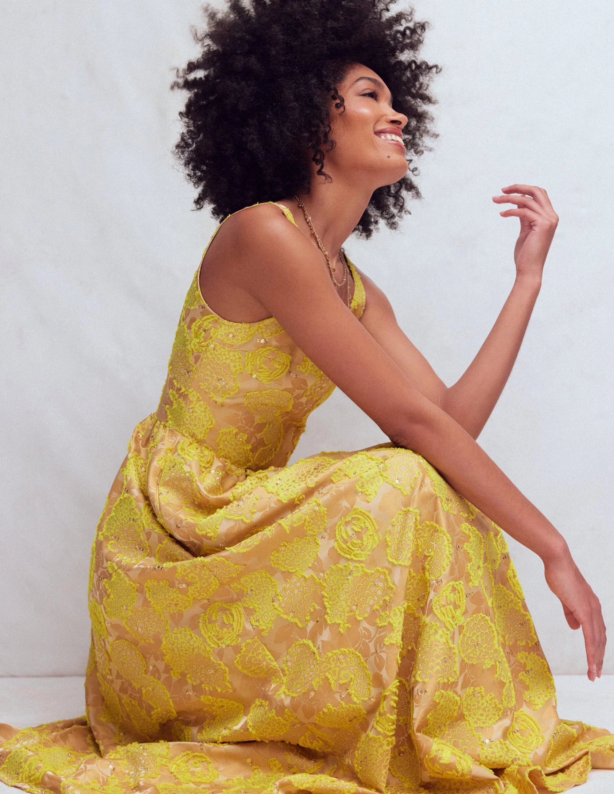Jacquardkleid mit tiefem Rundhalsausschnitt-Gelb Jacquard - Image 7