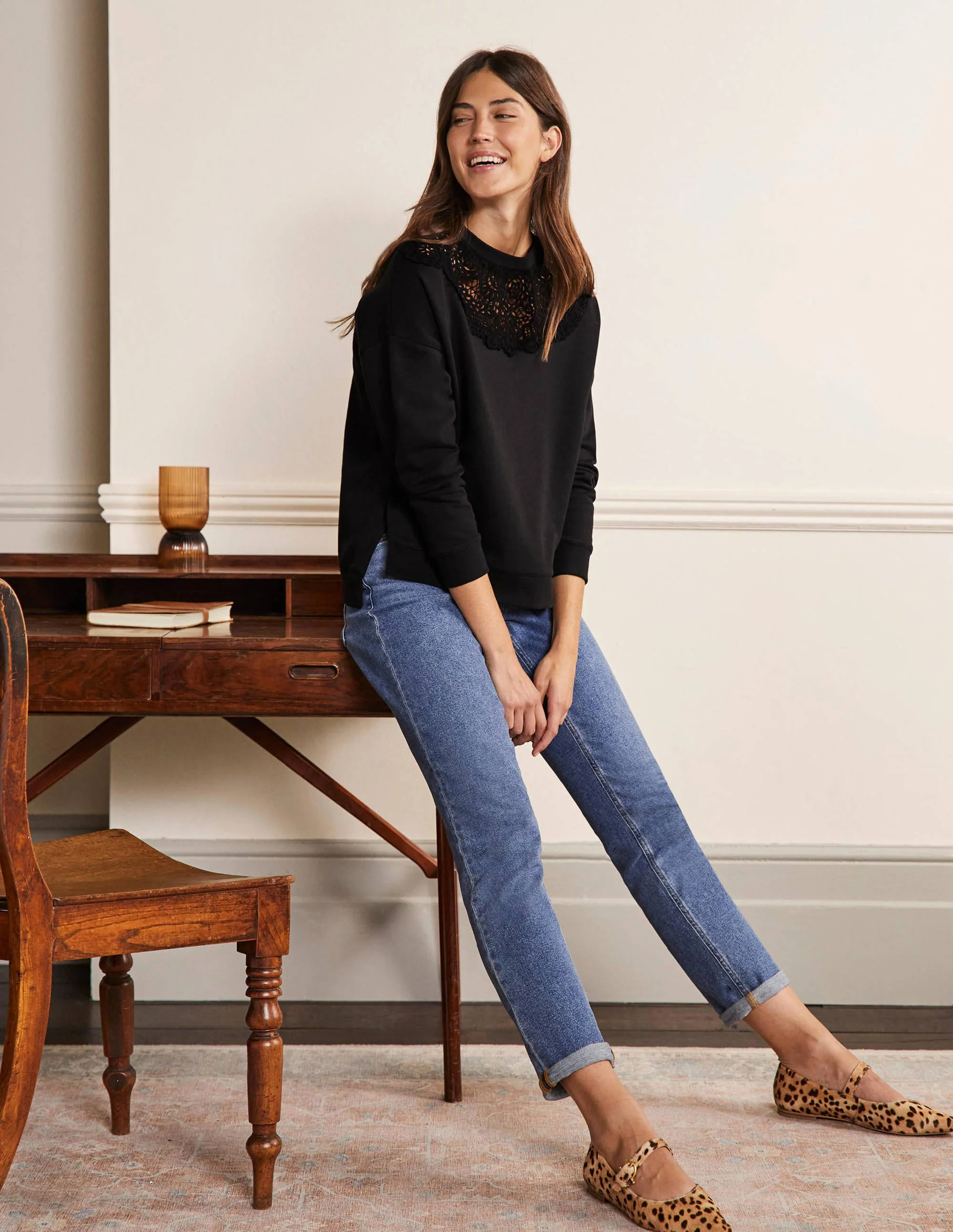 Jasmine Sweatshirt-Schwarz - Image 4
