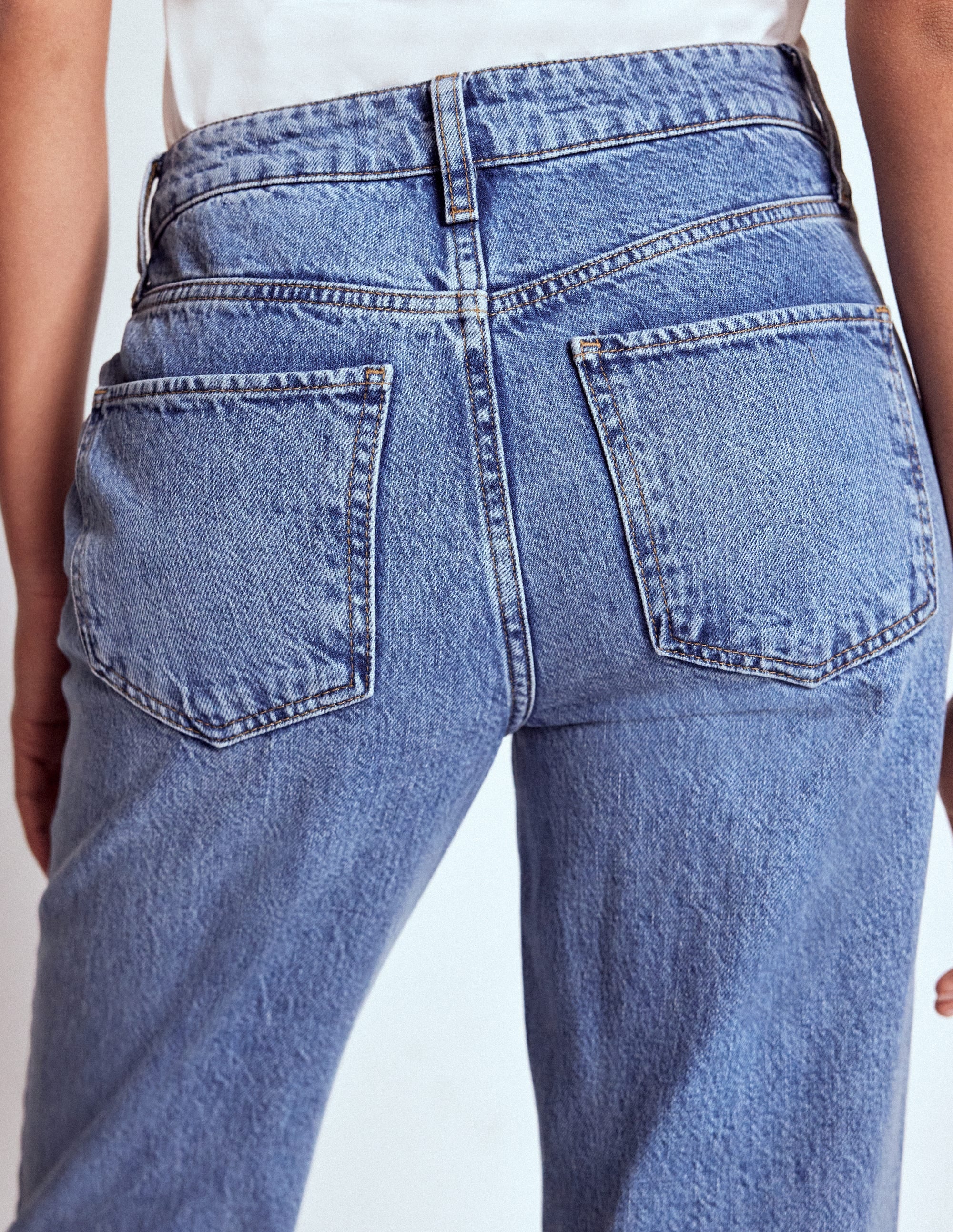 Jeans mit hohem Bund und geradem Bein-Helle Waschung - Image 3