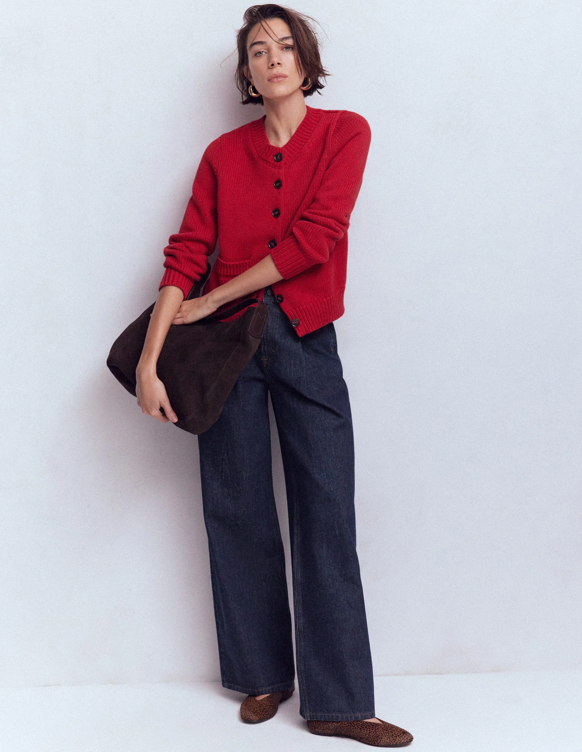 Jeans mit hohem Bund, weitem Bein und Faltendetail-Indigo Waschung