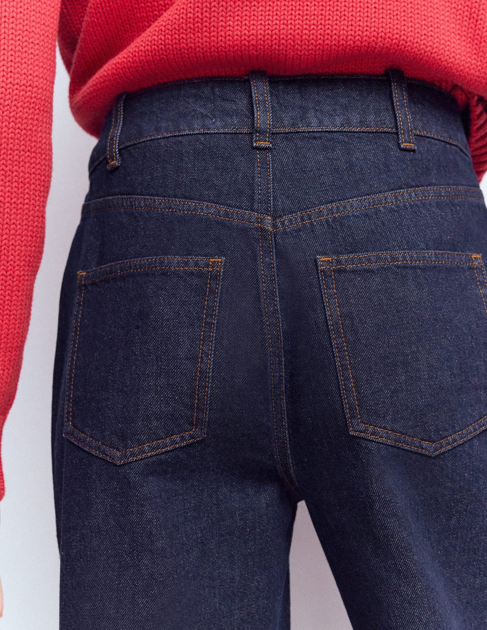 Jeans mit hohem Bund, weitem Bein und Faltendetail-Indigo Waschung - Image 2