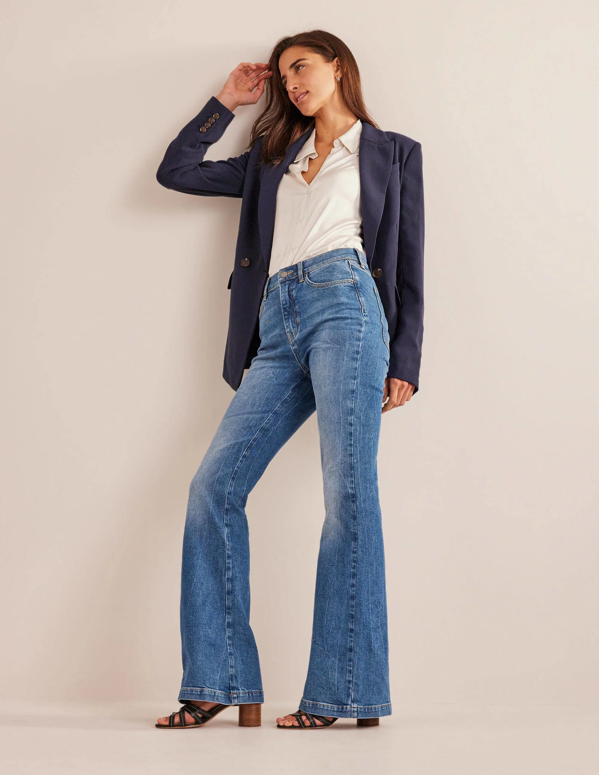 Jeans mit Schlag und hoher Taille-Mittleres Vintageblau