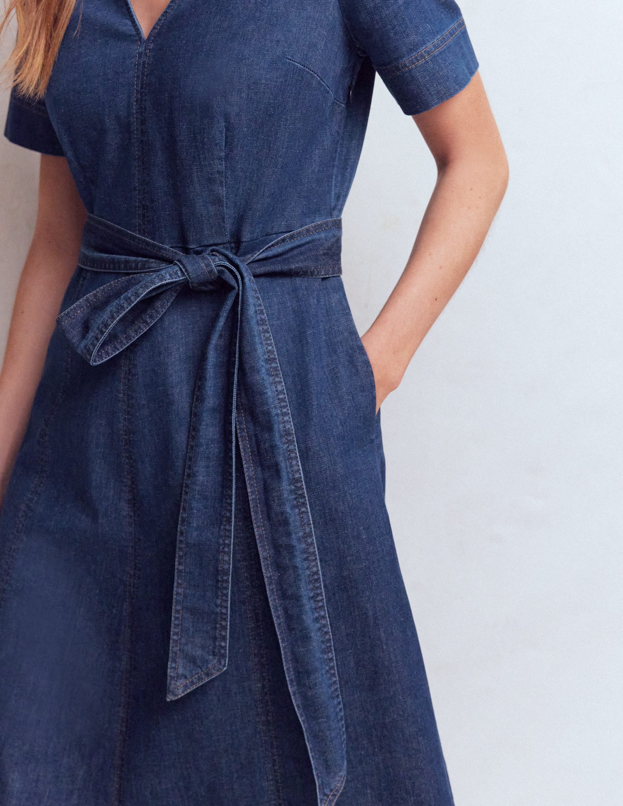 Jeanskleid mit V-Ausschnitt-Medium Vintage - Image 2