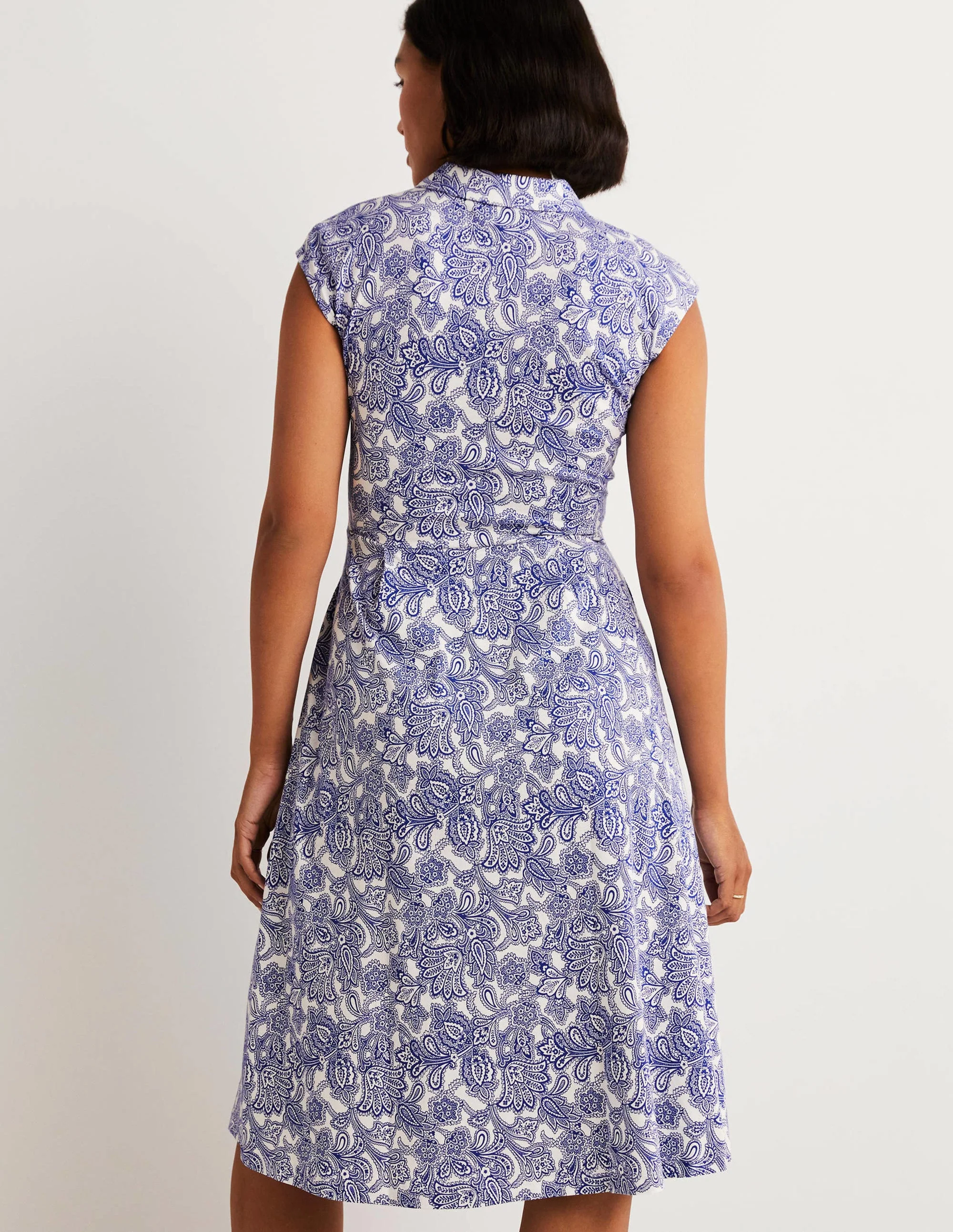 Jersey-Hemdblusenkleid mit Taillengürtel-Meeresblau, Paisley-Knospen - Image 3