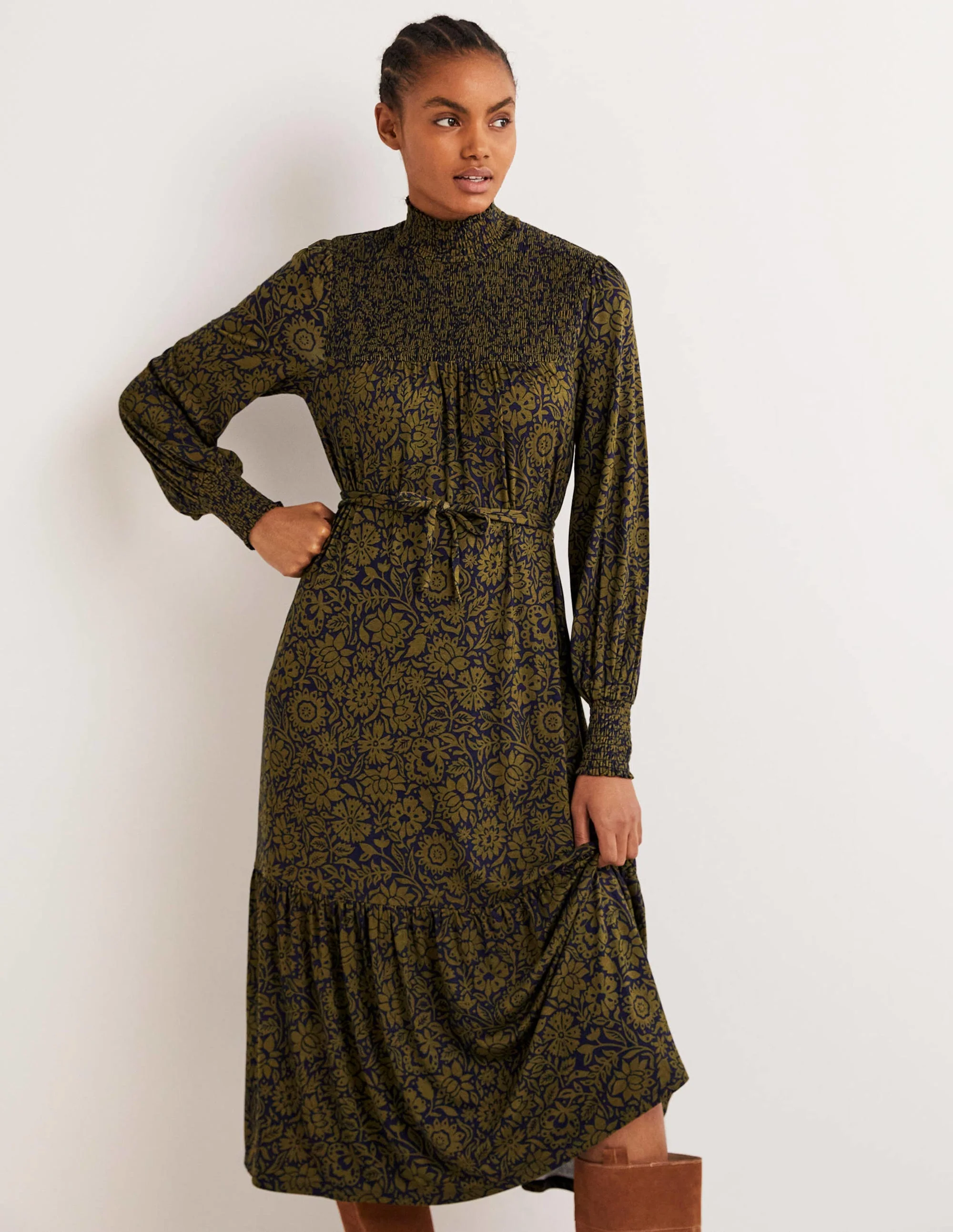 Jersey-Maxikleid mit hohem Kragen-Basilikumgrün, Blättriges Blumenmuster - Image 5