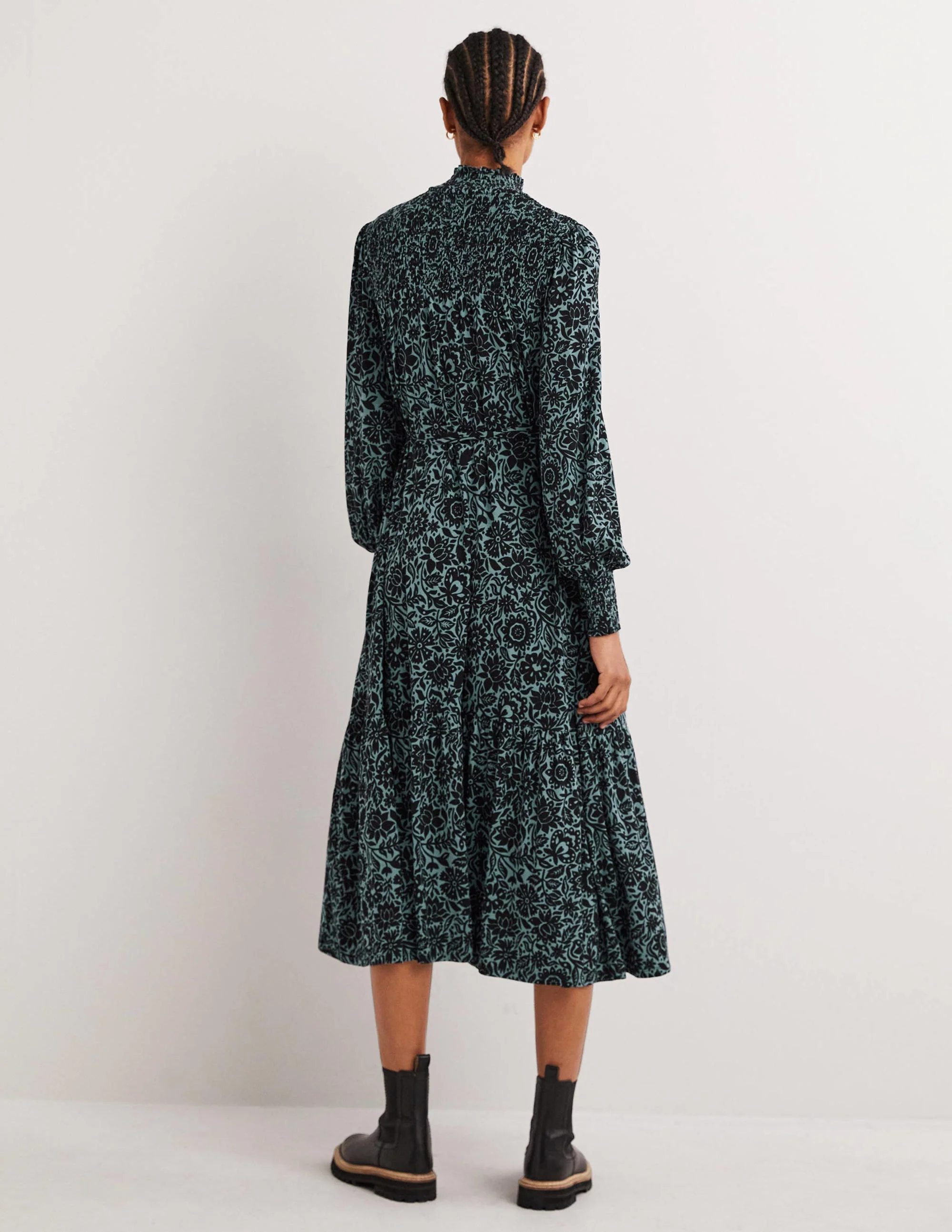 Jersey-Maxikleid mit hohem Kragen-Mittelblau, Blättriges Blumenmuster - Image 3
