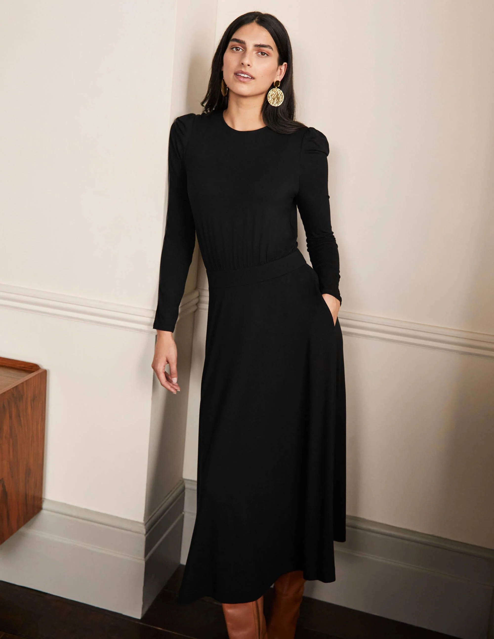 Jersey-Midikleid mit Puffärmeln-Schwarz - Image 5