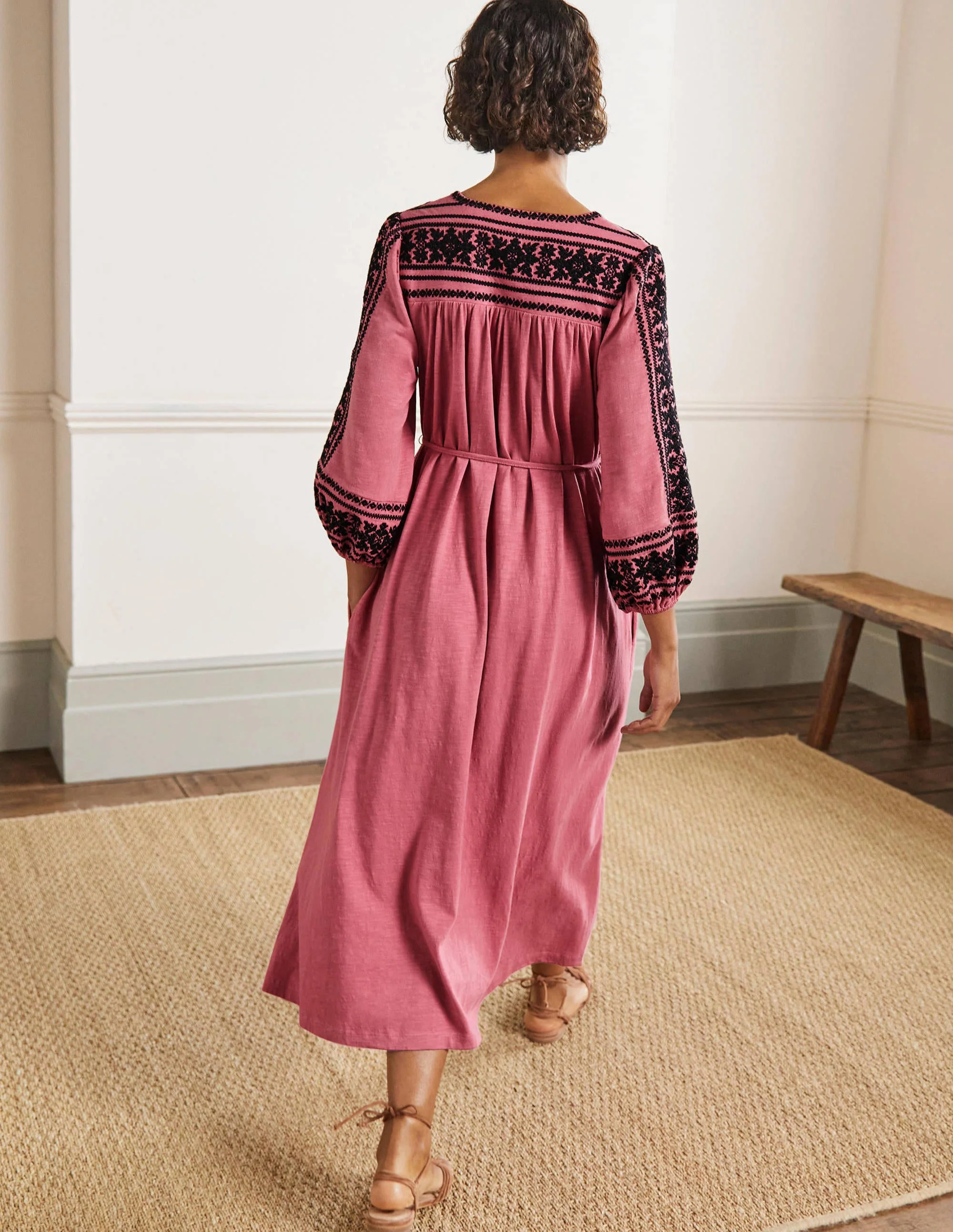 Jersey-Midikleid mit Stickerei-Staubrot - Image 3