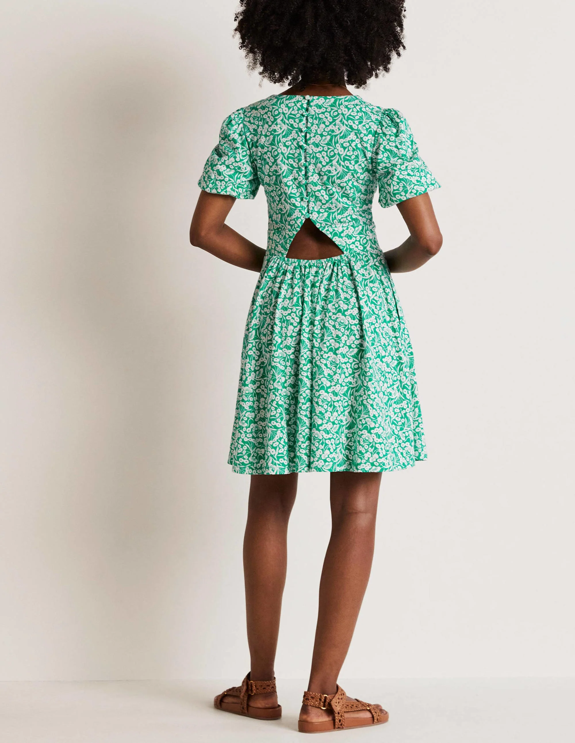 Jersey-Minikleid mit Rückendetail-Smaragdgrün, Knospenmuster - Image 8