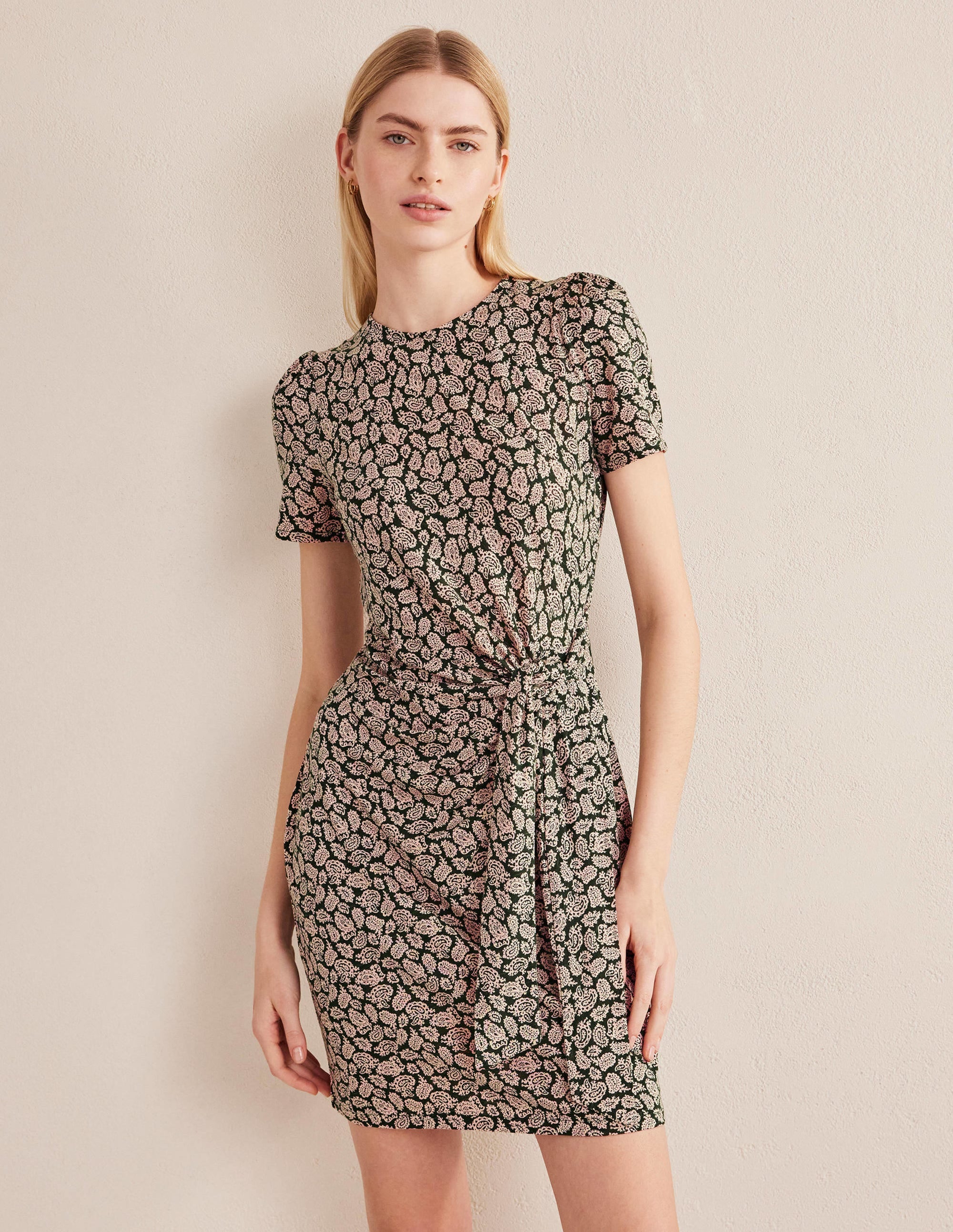 Jerseykleid mit Knotendetail-Kohlschwarz, Knalliges Paisleymuster - Image 4