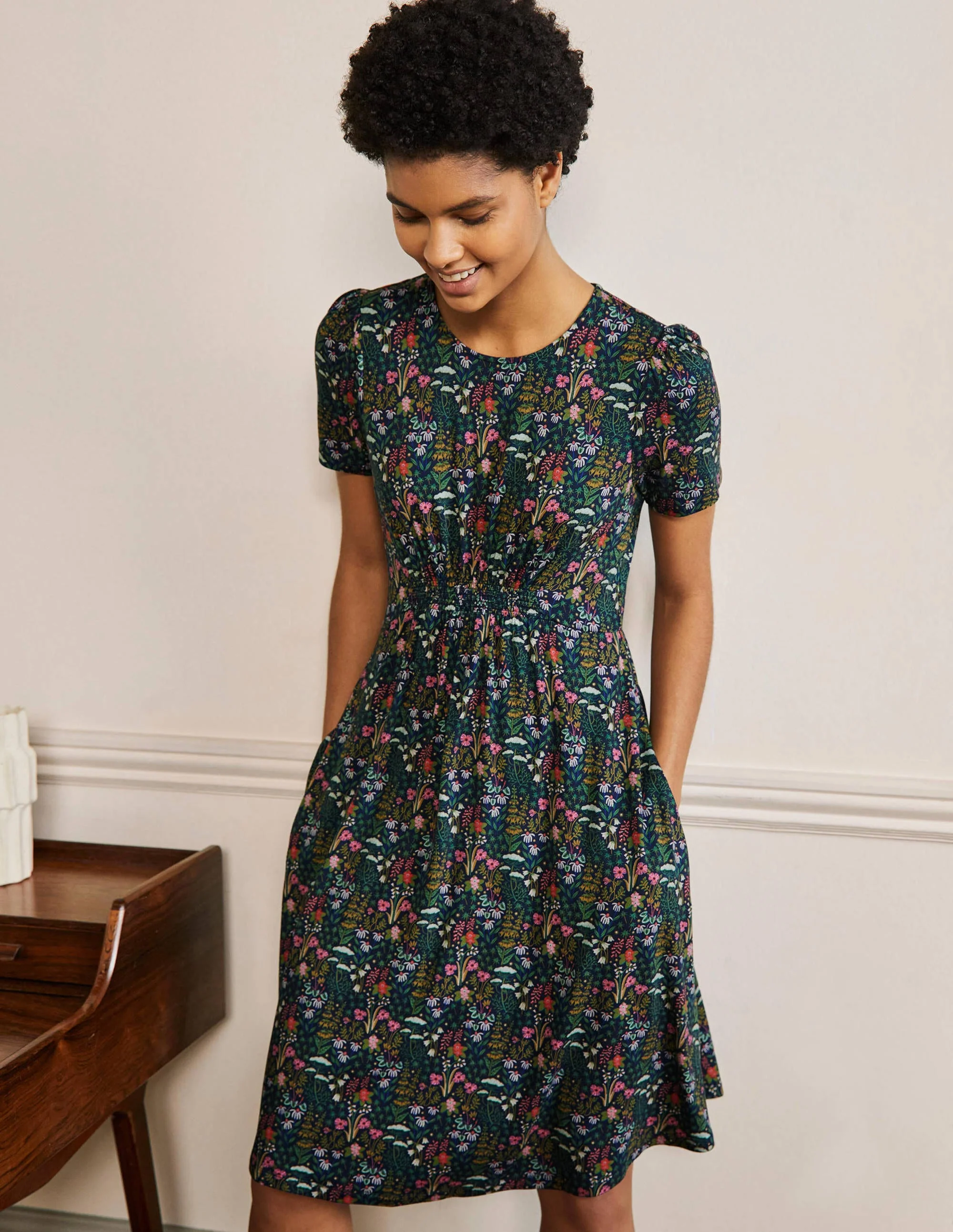 Jerseykleid mit Rundhalsausschnitt-Französisches Navy, Wildblumenblüten