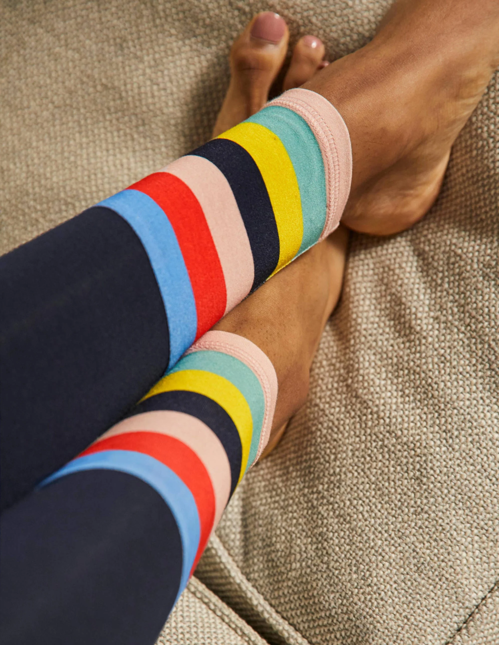 Jerseyleggings mit hoher Taille-Navy, Regenbogenbündchen - Image 2