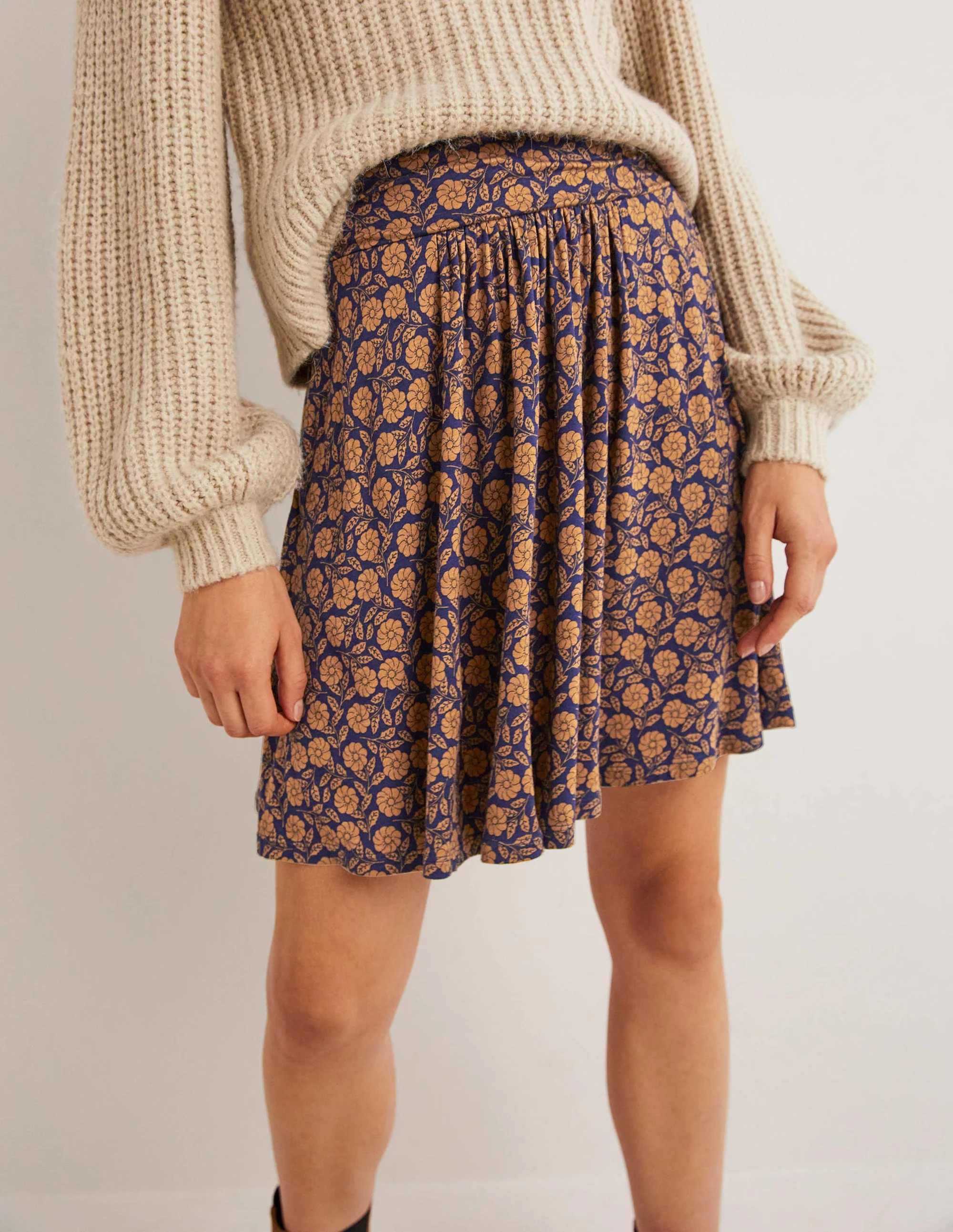 Jerseyrock mit gerafftem Bund-Buterscotch brown, Botanica - Image 4