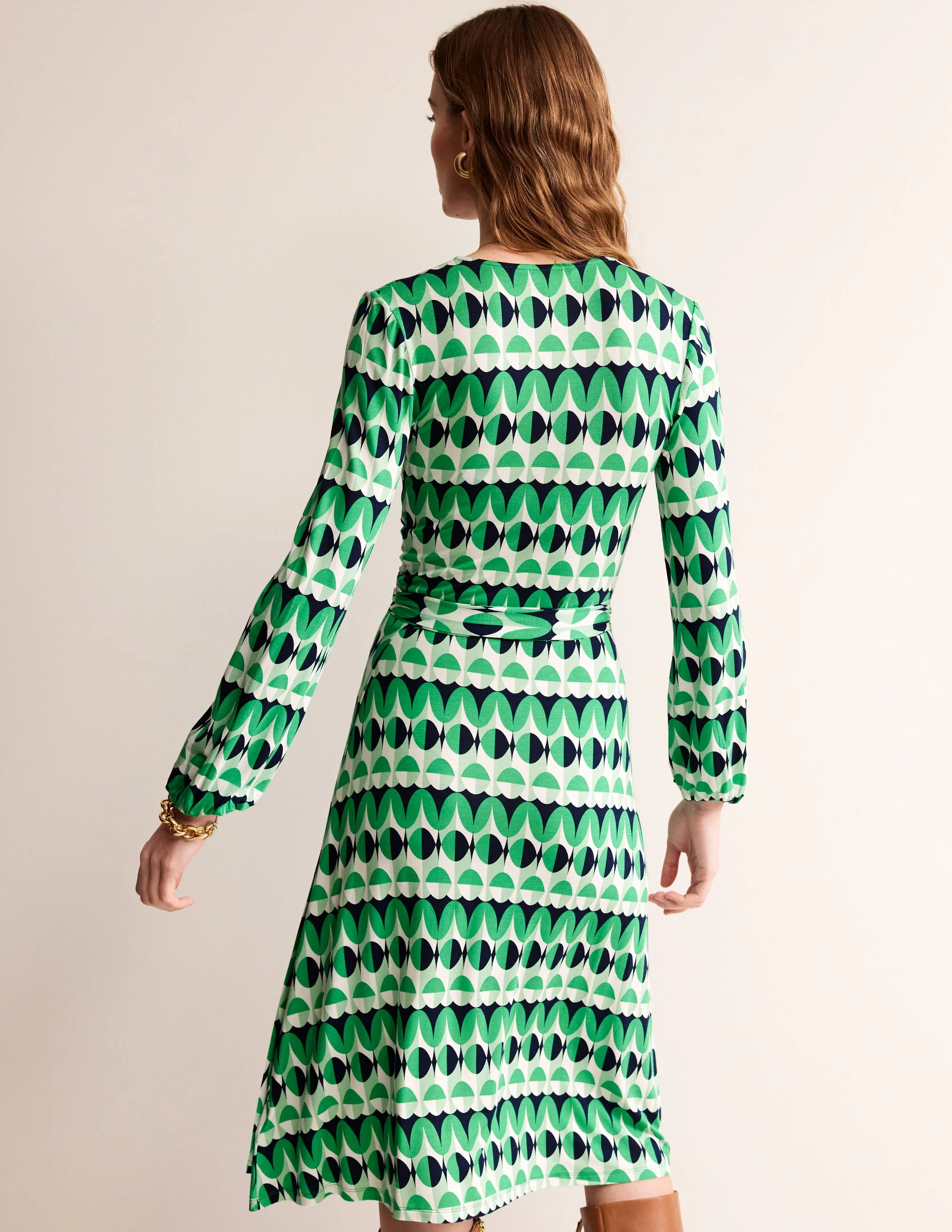 Joanna Midi-Wickelkleid aus Jersey-Ming Grün, Abstrakte Illusion - Image 3