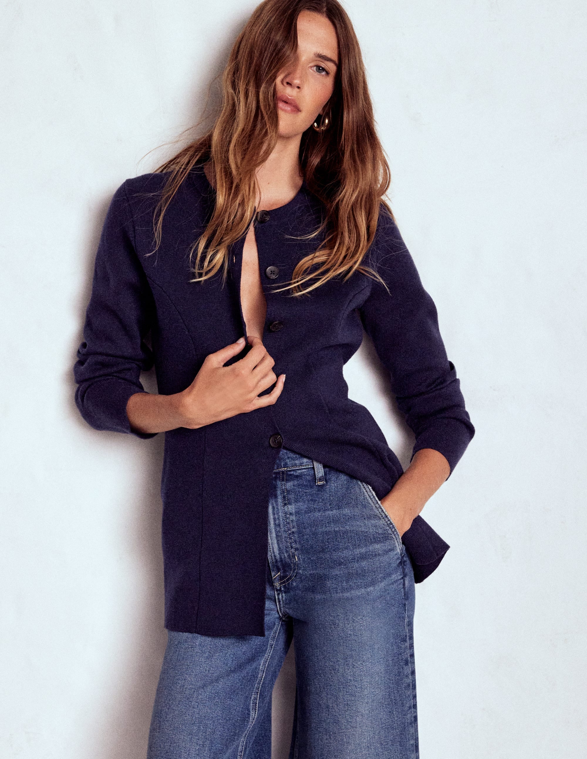 Joanna Taillierte Strickjacke-Marineblau