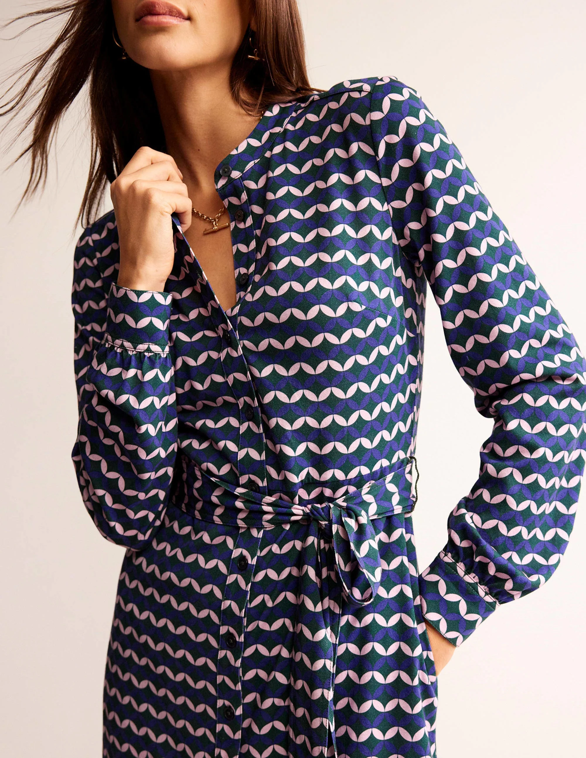 Julia Hemdblusenkleid aus Jersey-Surf the Web, Diamond Terrace - Image 2