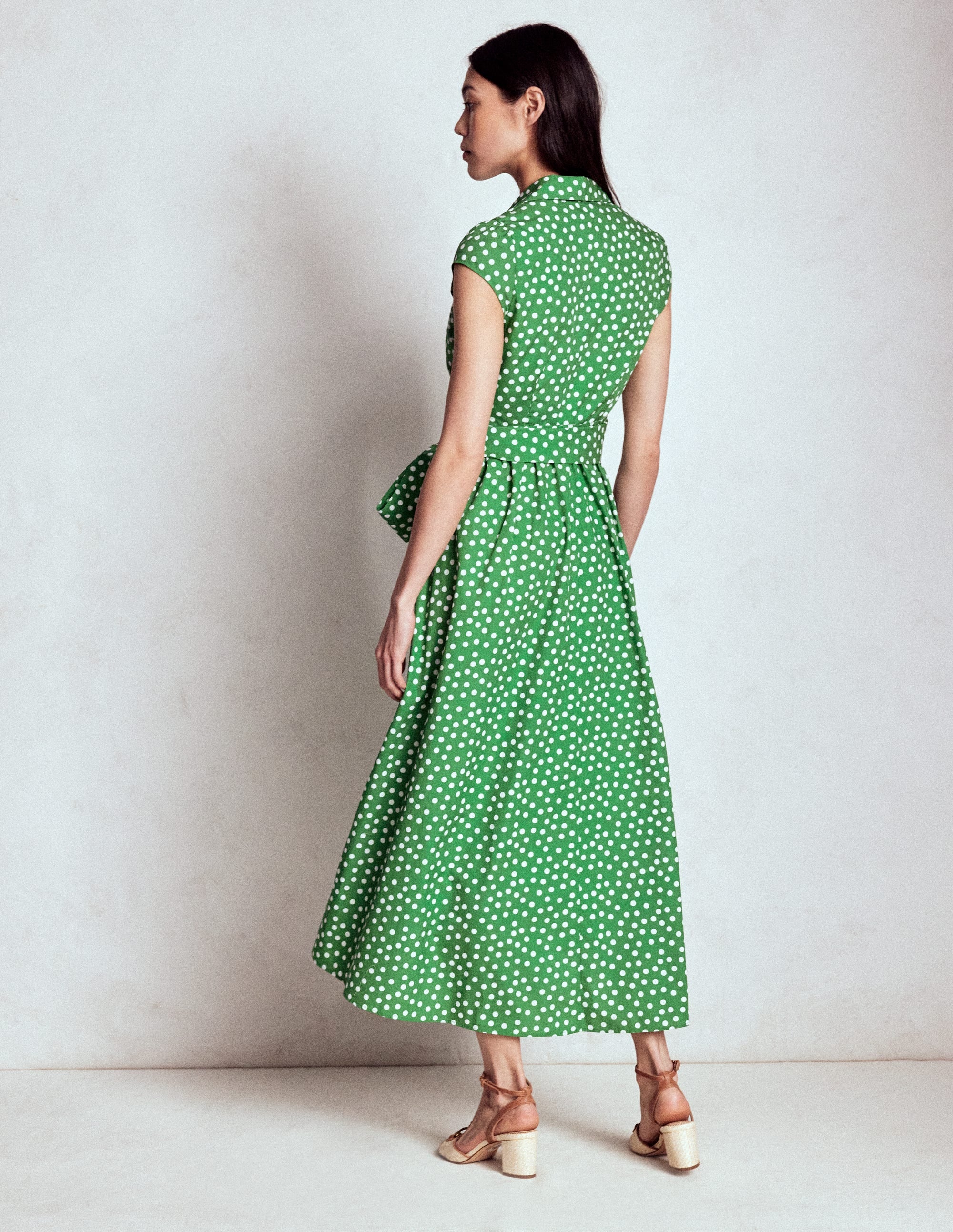 Julia Midi-Wickelkleid aus Baumwolle-Hochlandgrün, Gemalte Tupfen - Image 3