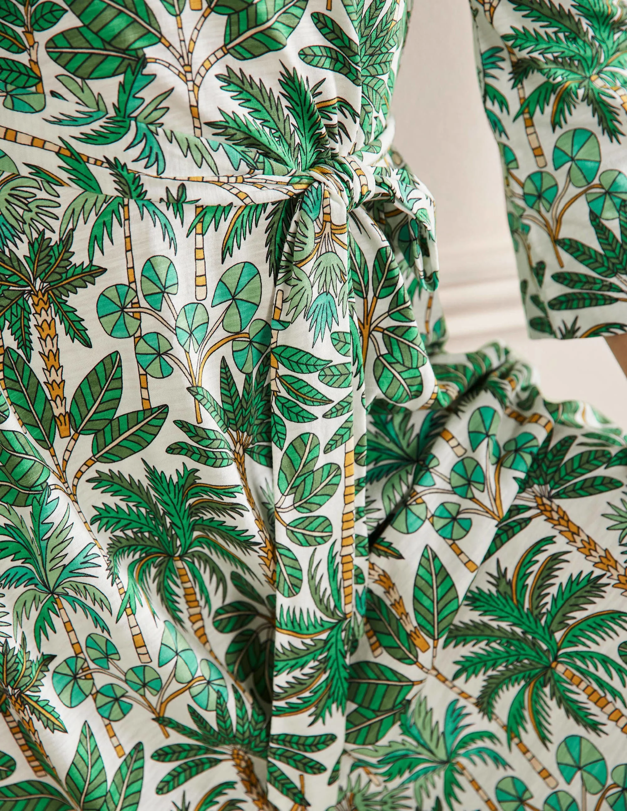 Kaftan-Midikleid aus Jersey-Naturweiß, Palmenwald - Image 5