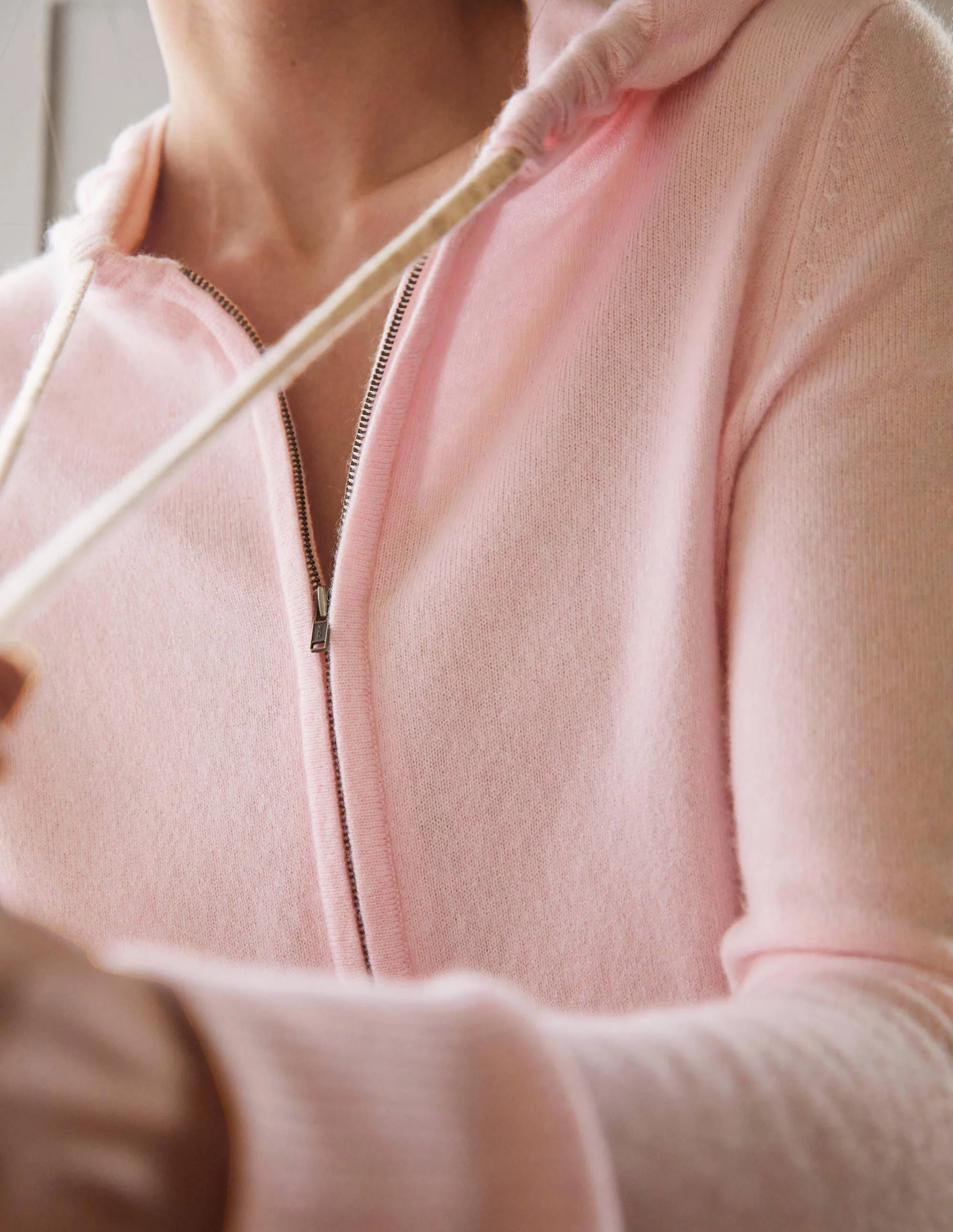 Kaschmir-Hoodie mit Reißverschluss-Morganitrosa, Milchshake - Image 2