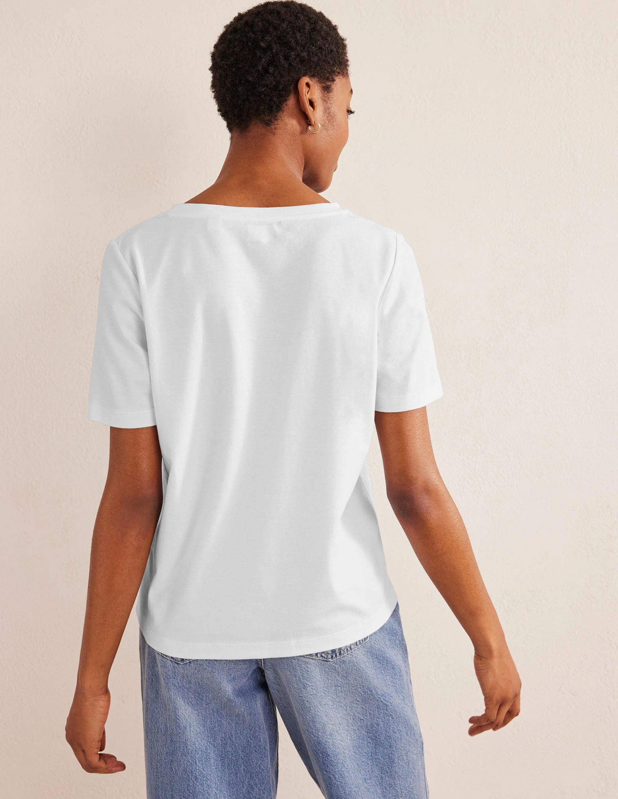 Kastenförmiges T-Shirt mit V-Ausschnitt-Weiß - Image 3
