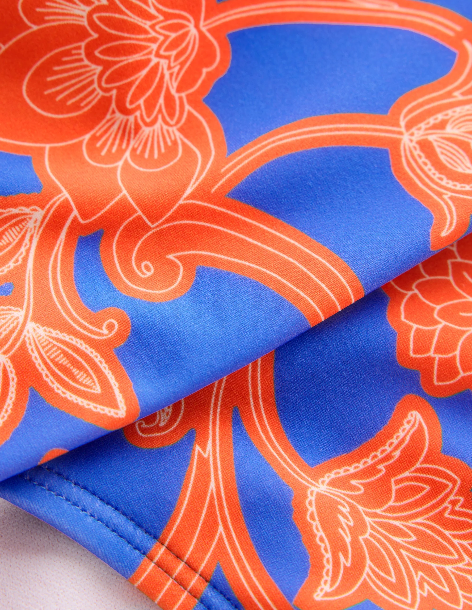 Klassische Bikinihose mit umgeschlagenem Bund-Jaffa-Orange, Paisley-Wirbel - Image 9