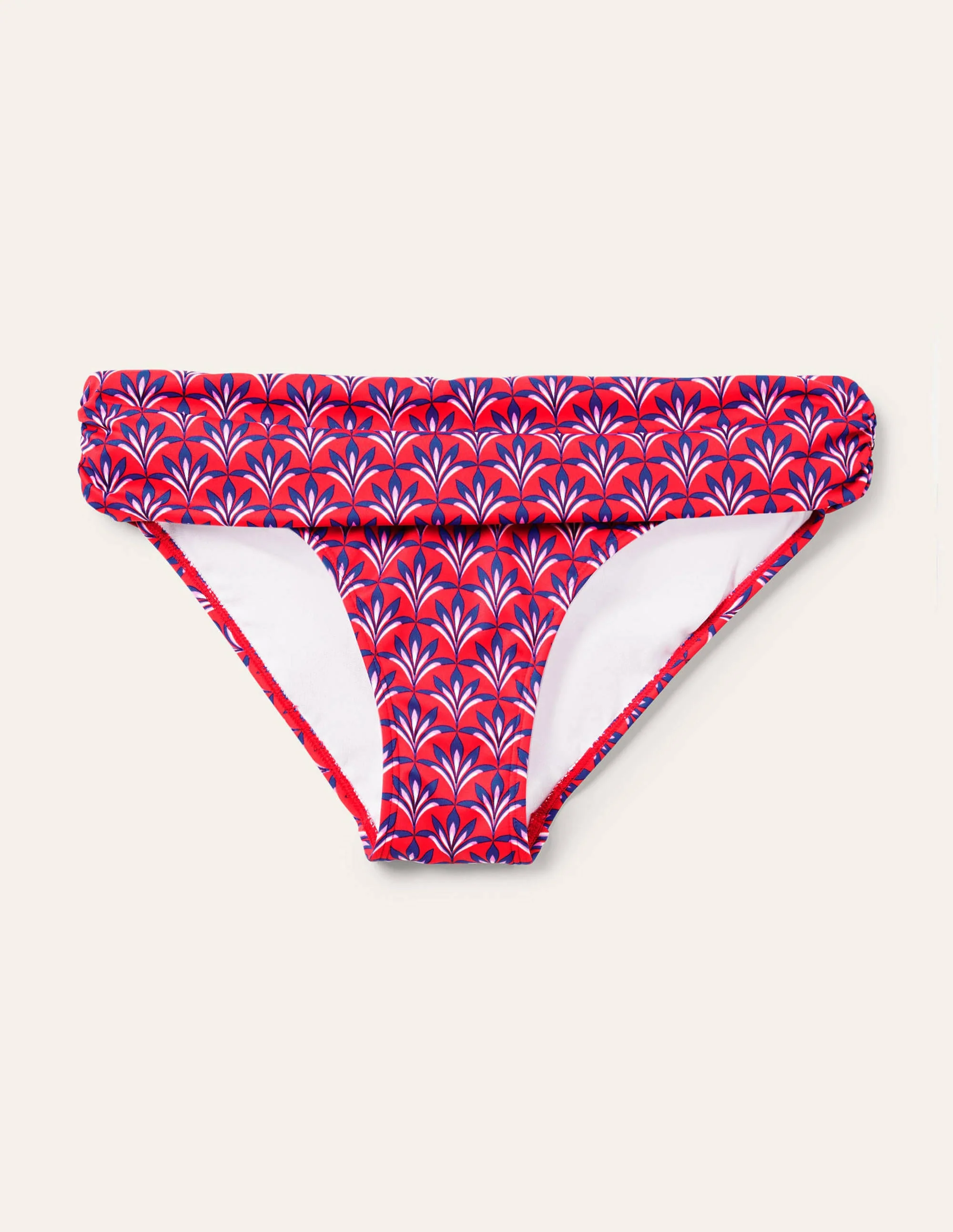 Klassische Bikinihose mit umgeschlagenem Bund-Kirschrot, Palmenblatt - Image 6