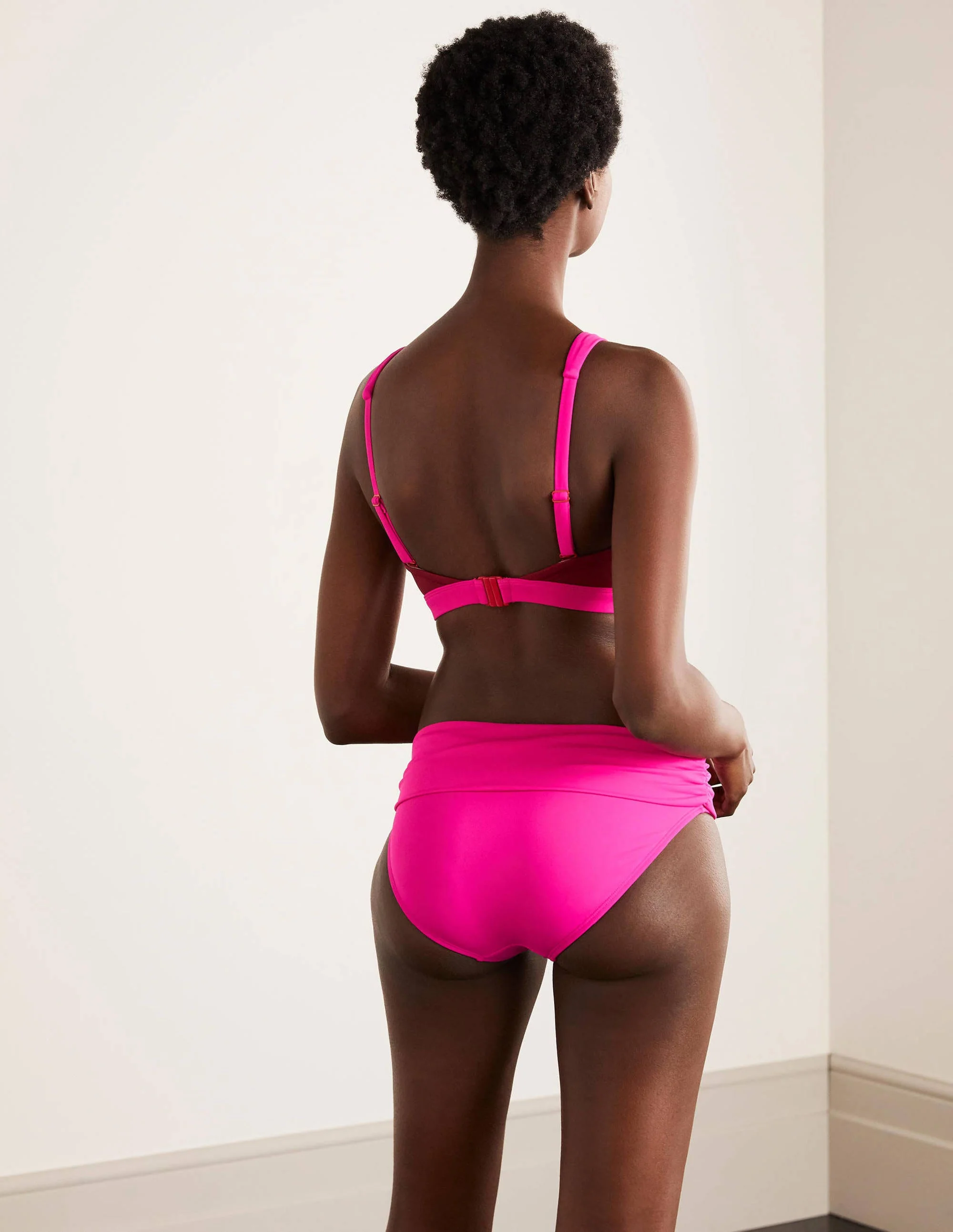 Klassische Bikinihose mit umgeschlagenem Bund-Neonrosa - Image 3