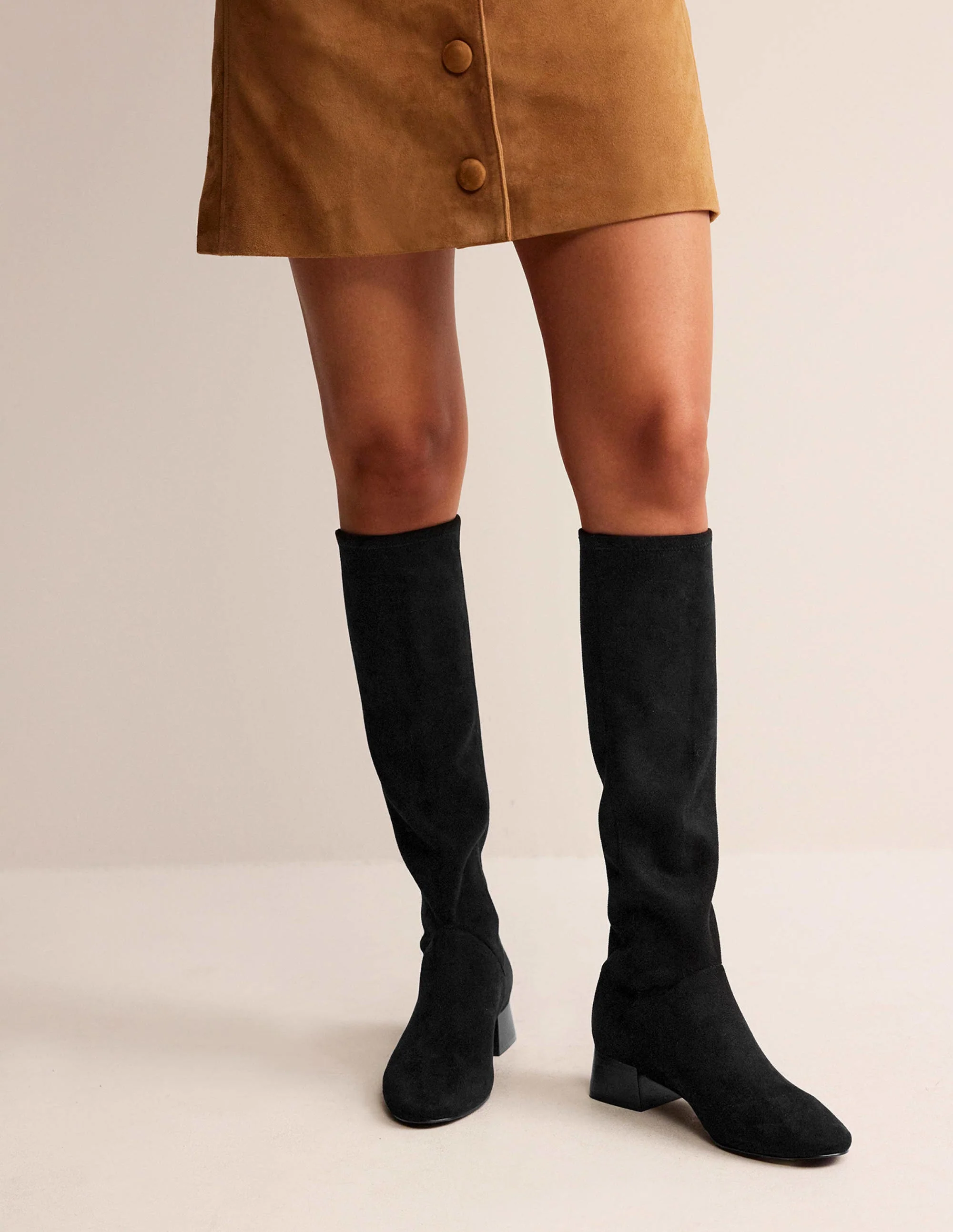 Kniehohe Stretchstiefel mit flacher Sohle-Schwarz